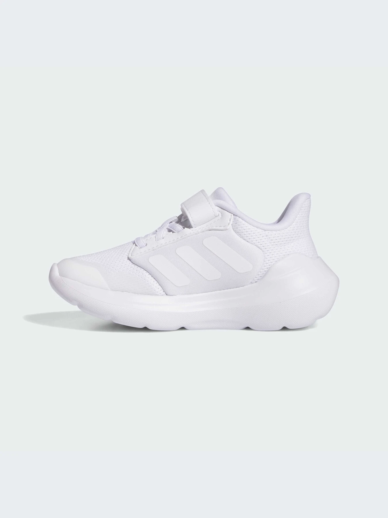 Кроссовки Adidas модель IE5984-KZ Кроссовки Adidas модель IE5984-KZ Фото