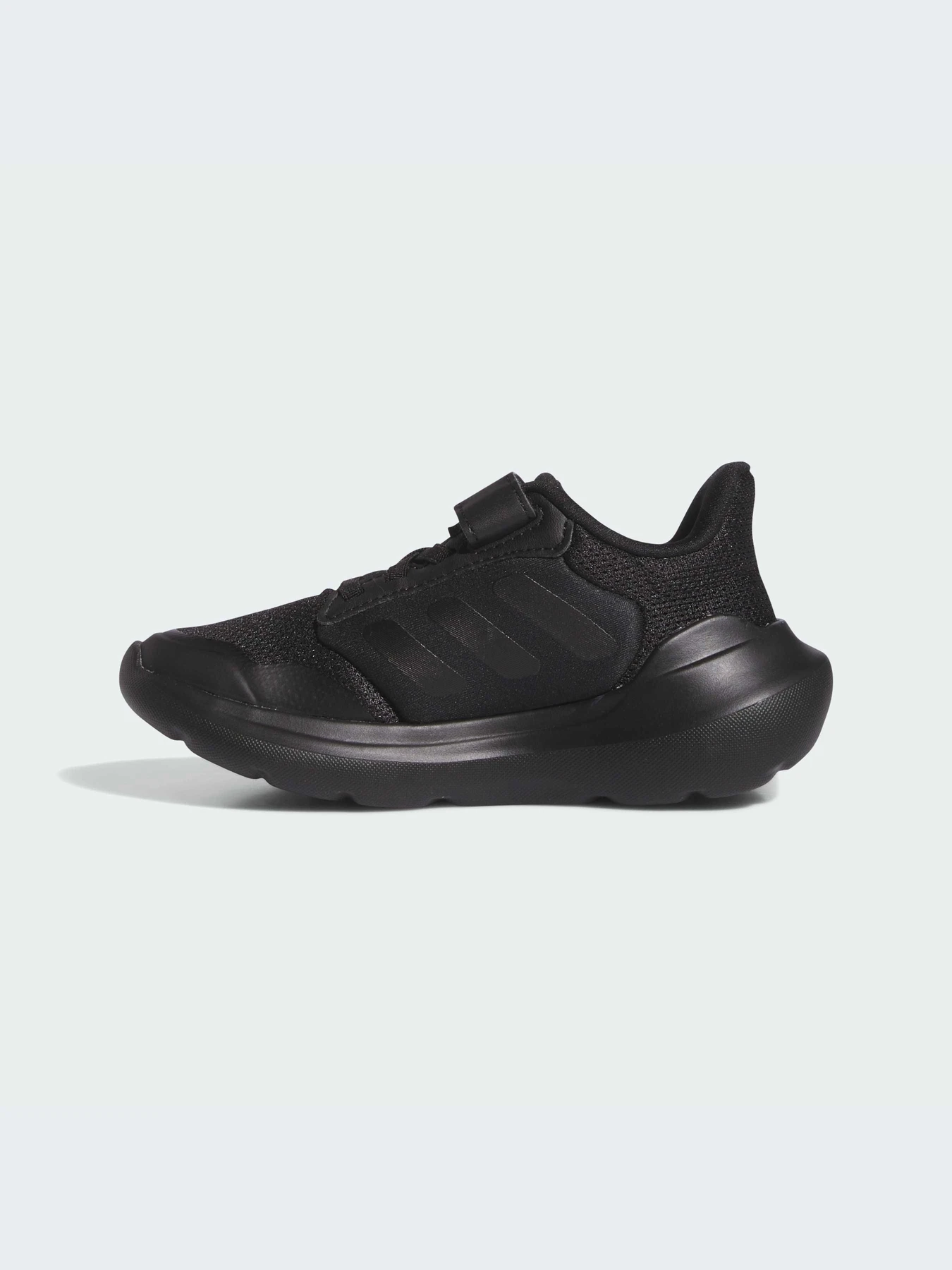 Кроссовки Adidas модель IE5985-KZ Кроссовки Adidas модель IE5985-KZ Фото