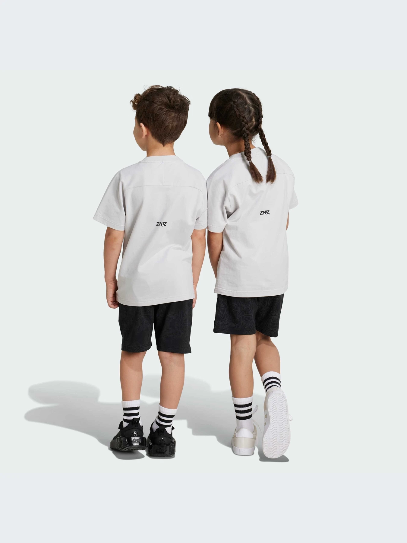 Костюмы Adidas модель IV9644-KZ Костюмы Adidas модель IV9644-KZ Фото