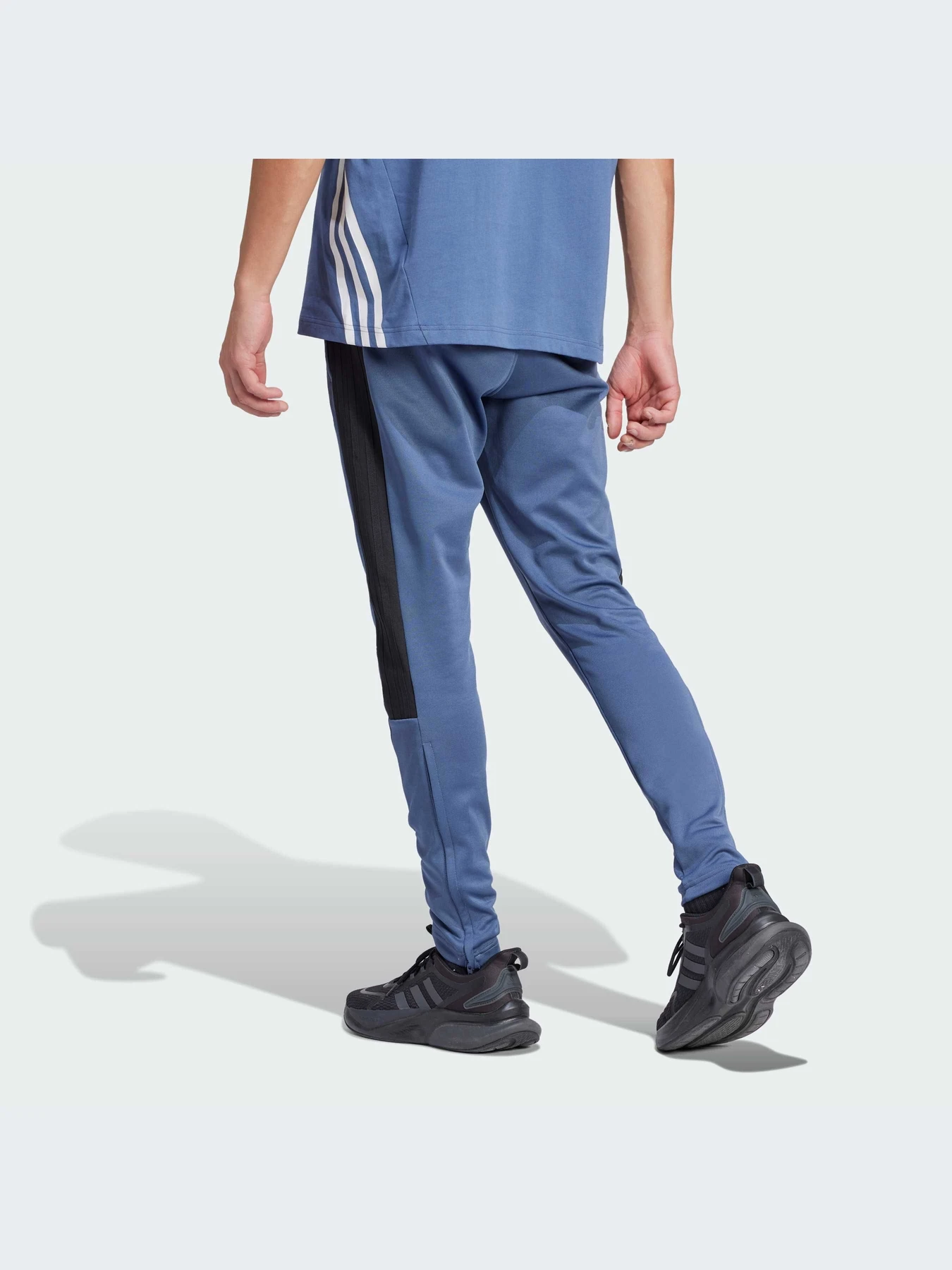 Брюки Adidas Tiro модель IS1521-KZ Брюки Adidas Tiro модель IS1521-KZ Фото