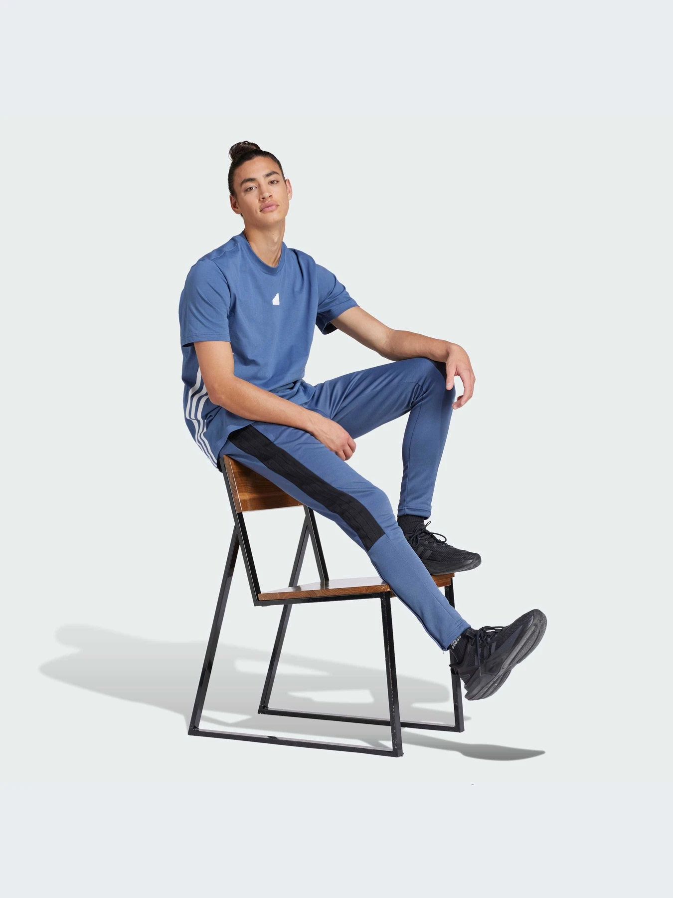 Брюки Adidas Tiro модель IS1521-KZ Брюки Adidas Tiro модель IS1521-KZ Фото