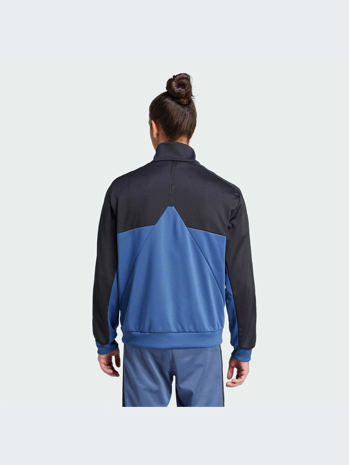 Худи и свитшоты Adidas Tiro модель IS1528-KZ Худи и свитшоты Adidas Tiro модель IS1528-KZ Фото