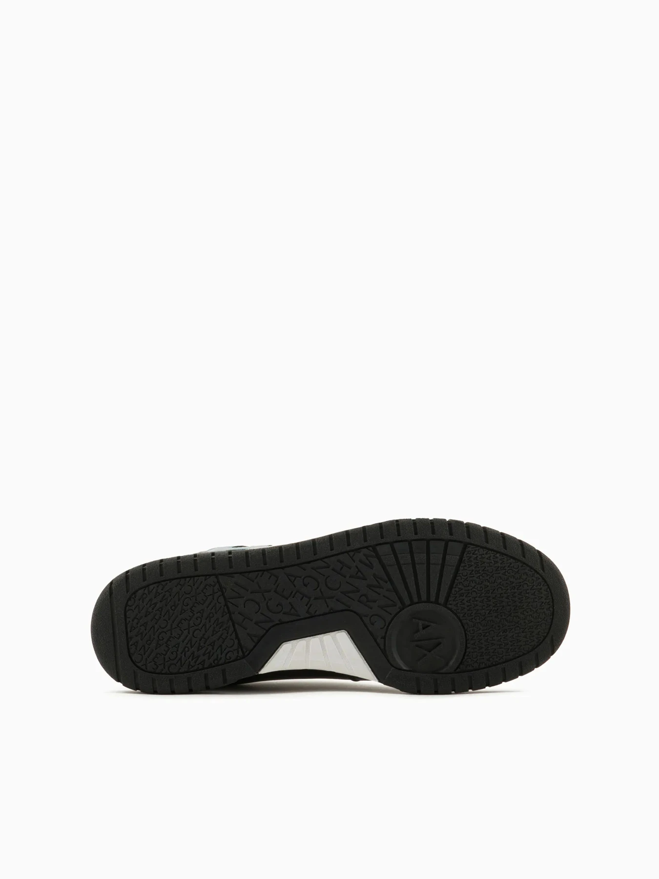 Кроссовки Armani Exchange модель XUX179-XV765-T698 Кроссовки Armani Exchange модель XUX179-XV765-T698 Фото