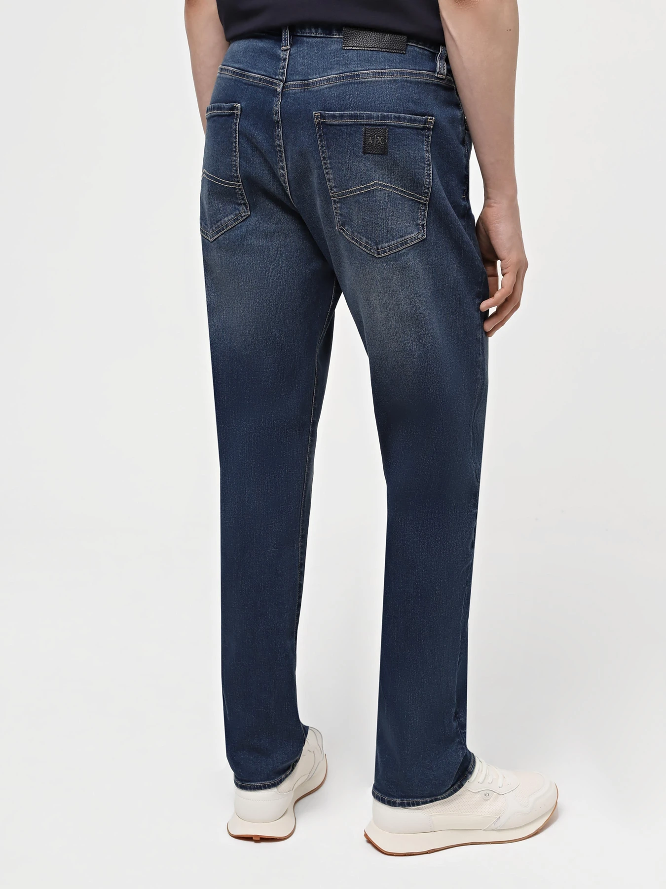 Джинсы Armani Exchange модель 8NZJ16-Z3SHZ-1500 Джинсы Armani Exchange модель 8NZJ16-Z3SHZ-1500 Фото