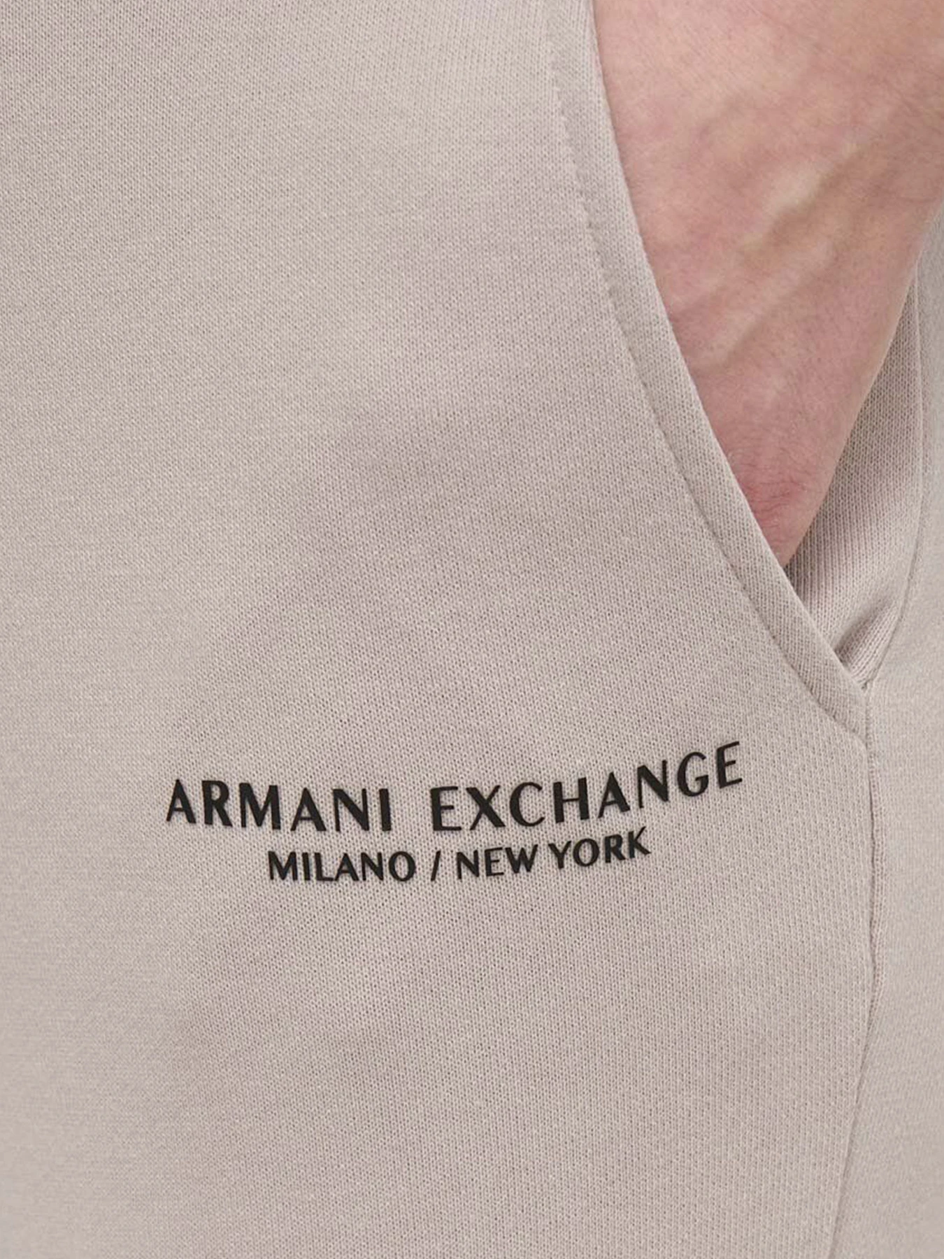 Брюки Armani Exchange модель 8NYPBA-YJE5Z-1786 Брюки Armani Exchange модель 8NYPBA-YJE5Z-1786 Фото