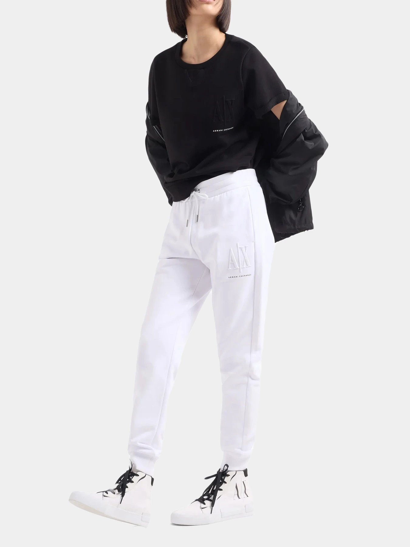 Брюки Armani Exchange модель 8NYPFX-YJ68Z-1000 Брюки Armani Exchange модель 8NYPFX-YJ68Z-1000 Фото