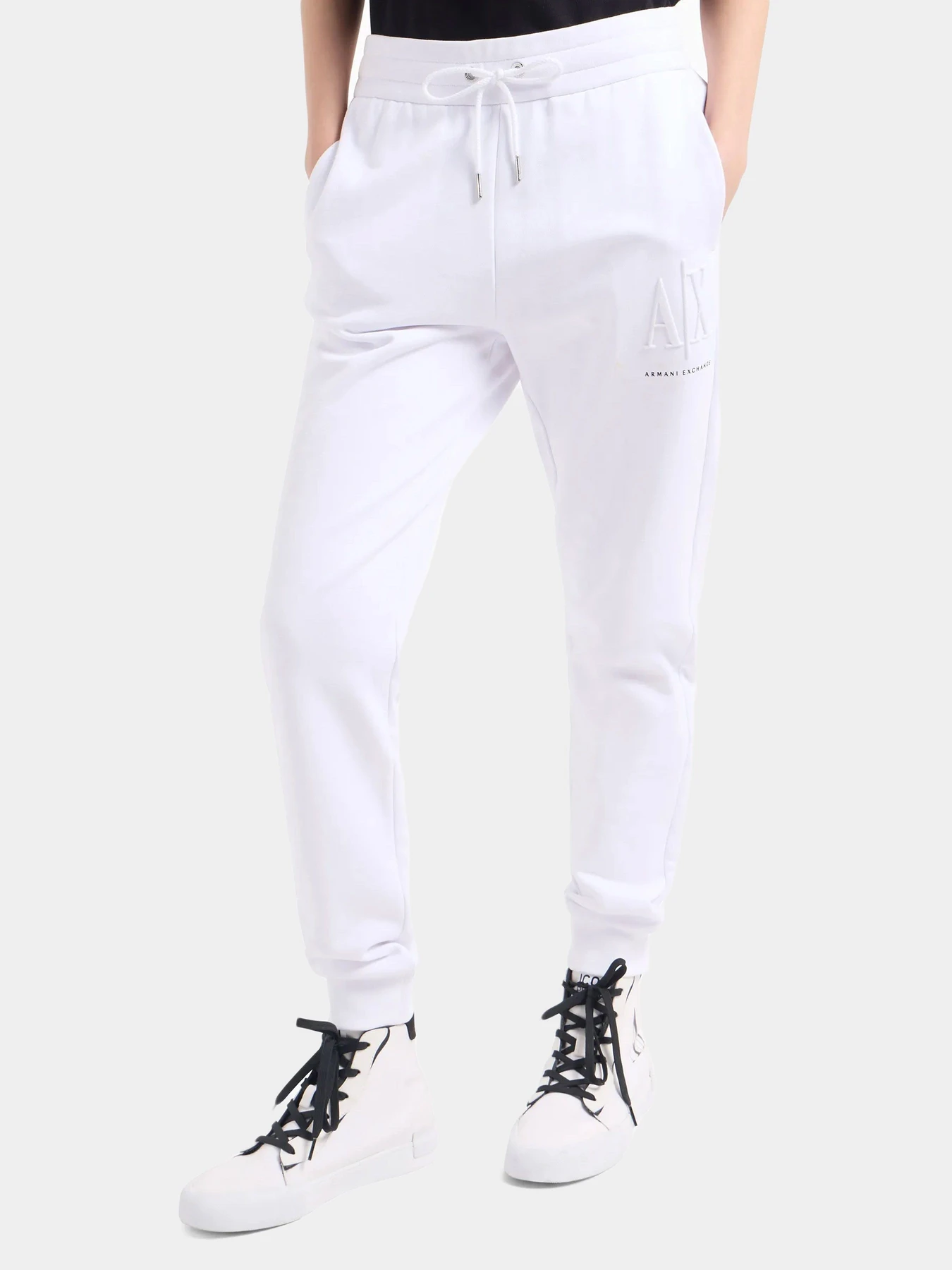 Брюки Armani Exchange модель 8NYPFX-YJ68Z-1000 Брюки Armani Exchange модель 8NYPFX-YJ68Z-1000 Фото
