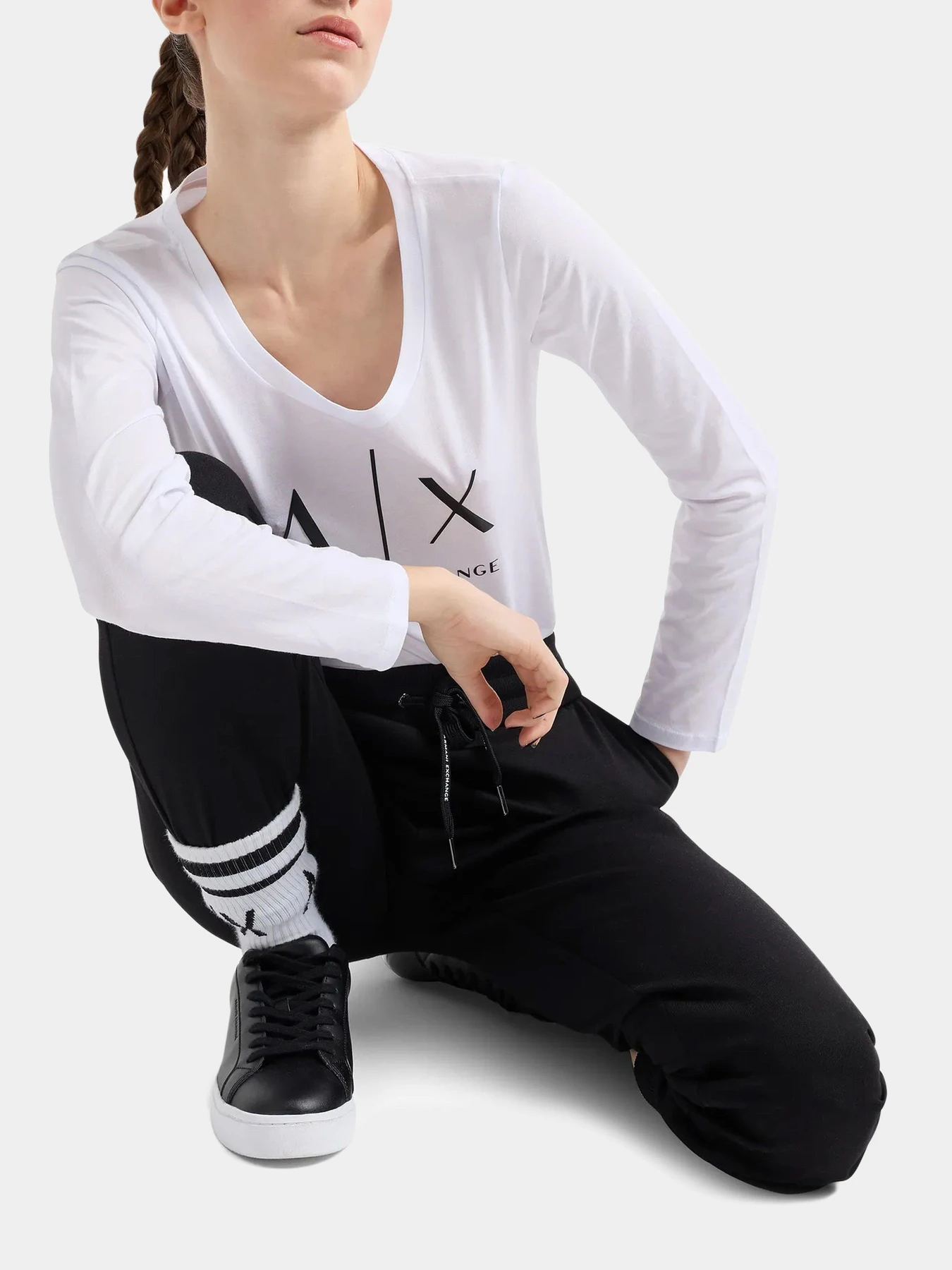 Худи и свитшоты Armani Exchange модель 8NYTDG-YJ16Z-1000 Худи и свитшоты Armani Exchange модель 8NYTDG-YJ16Z-1000 Фото