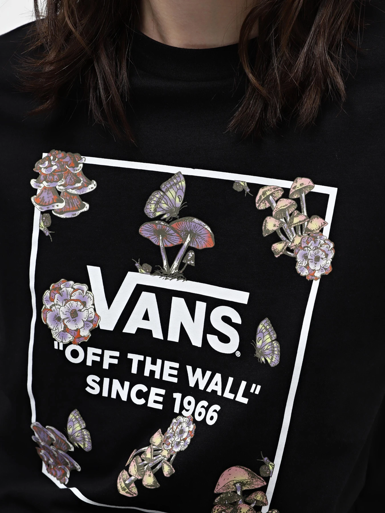 Футболки и поло Vans модель VN000FFWBLK1 Фото