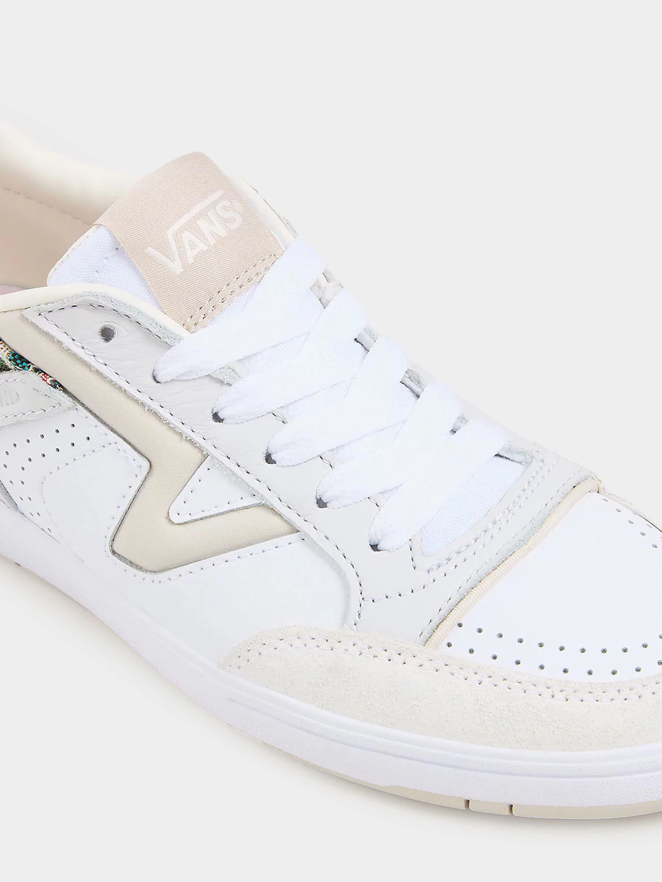 Кроссовки Vans модель VN0007P2BOY1 Кроссовки Vans модель VN0007P2BOY1 Фото