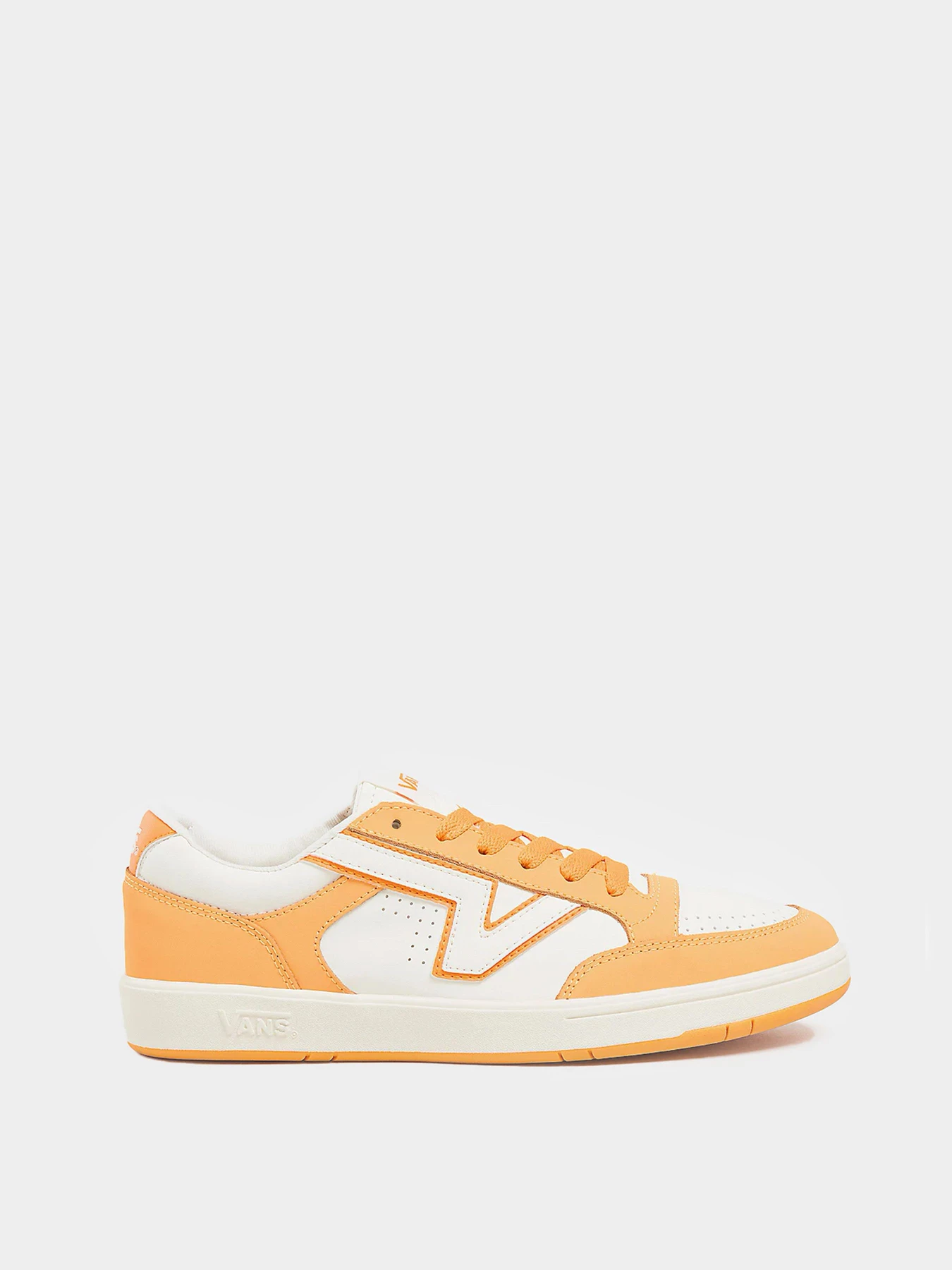 Кроссовки Vans модель VN000BWBORA1 Кроссовки Vans модель VN000BWBORA1 Фото