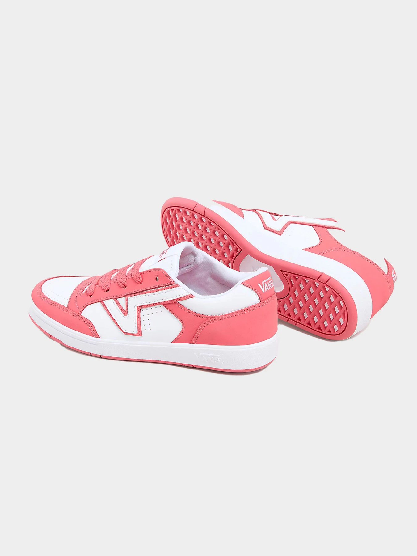 Кроссовки Vans модель VN000BWBSYC1 Кроссовки Vans модель VN000BWBSYC1 Фото