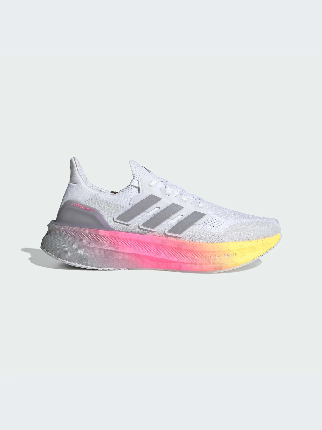 Кроссовки Adidas Ultraboost модель ID8810-KZ Кроссовки Adidas Ultraboost модель ID8810-KZ Фото