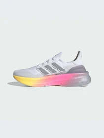 Кроссовки Adidas Ultraboost модель ID8810-KZ Фото