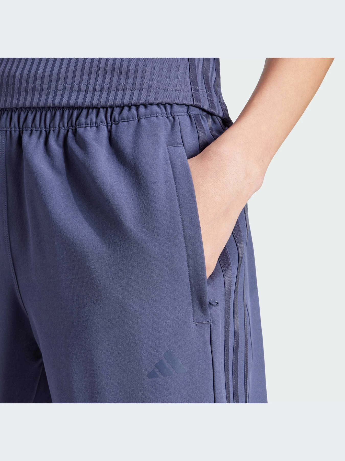 Брюки Adidas 3 Stripes модель IK5472-KZ Брюки Adidas 3 Stripes модель IK5472-KZ Фото