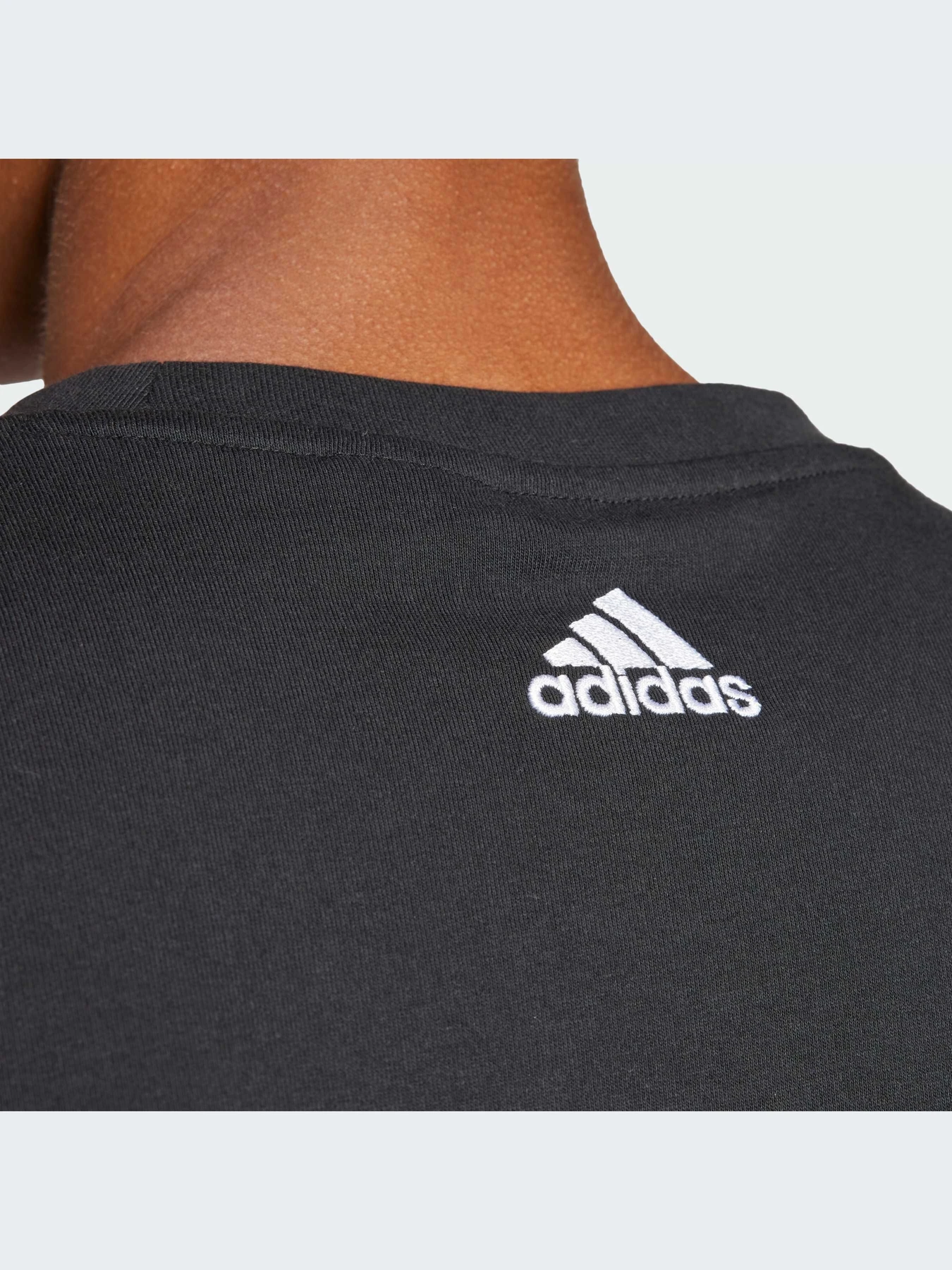 Футболки и поло Adidas модель IS2877-KZ Футболки и поло Adidas модель IS2877-KZ Фото