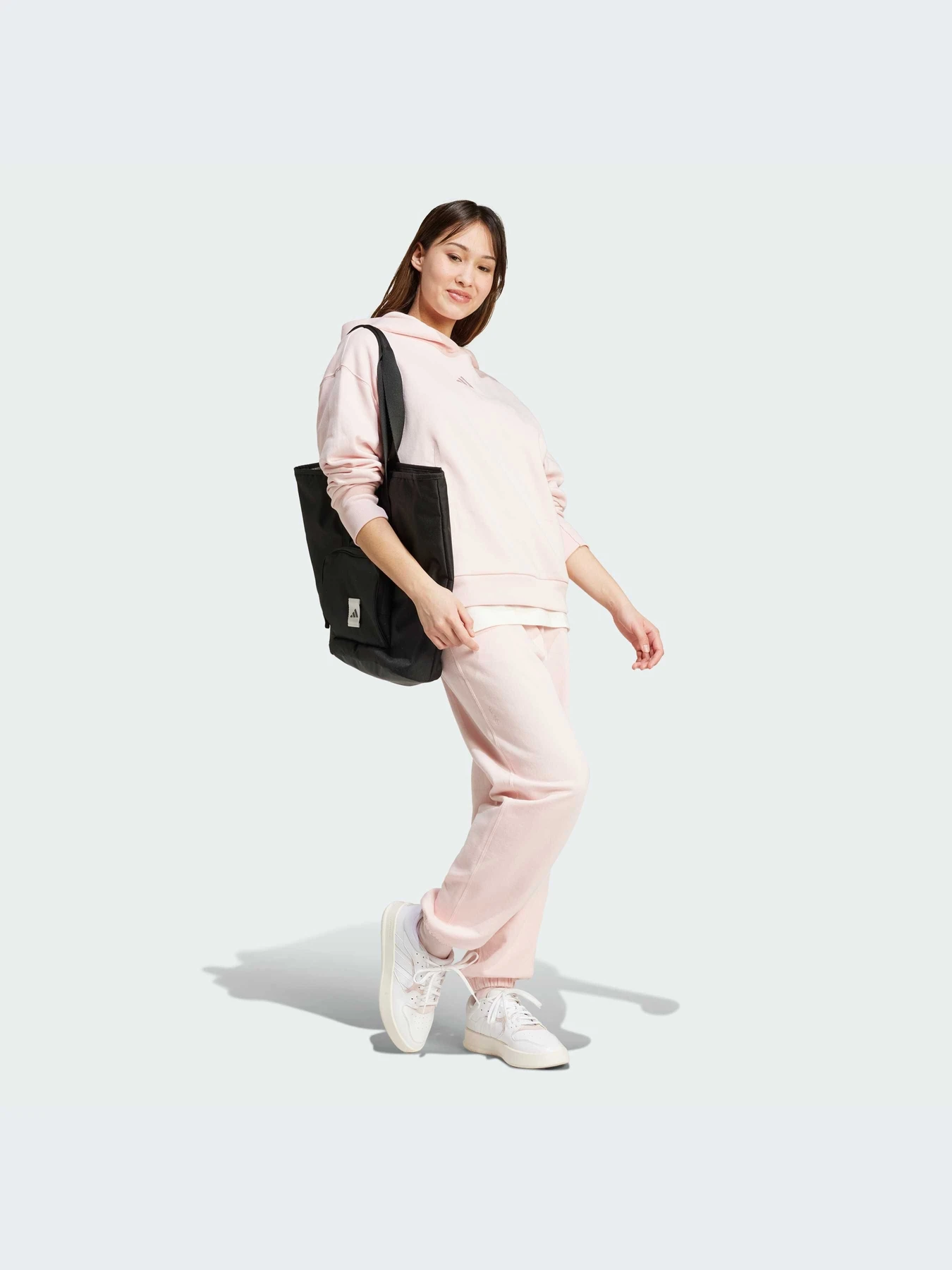 Брюки Adidas модель IY6817-KZ Брюки Adidas модель IY6817-KZ Фото