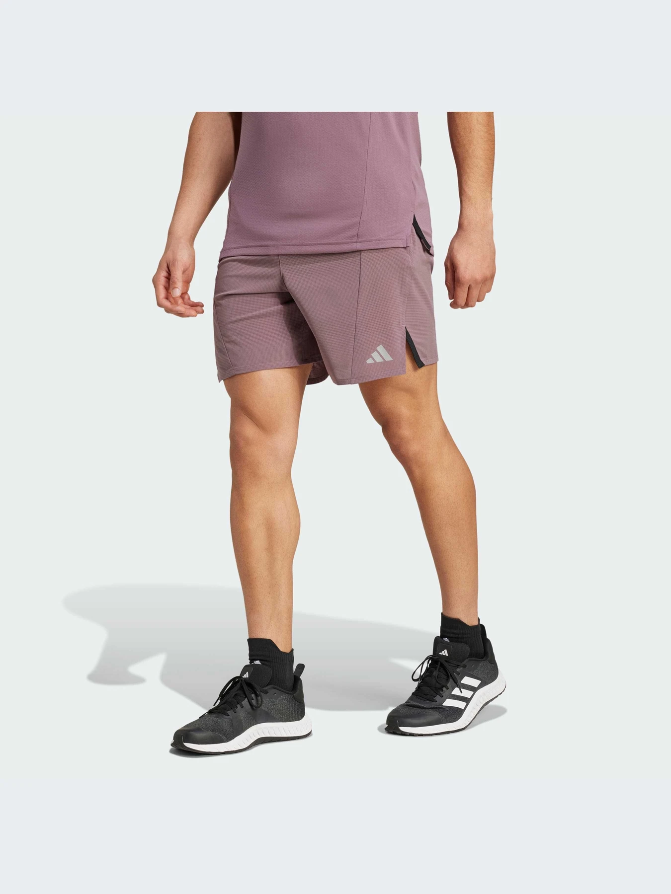 Шорты Adidas модель IX9120-KZ Шорты Adidas модель IX9120-KZ Фото