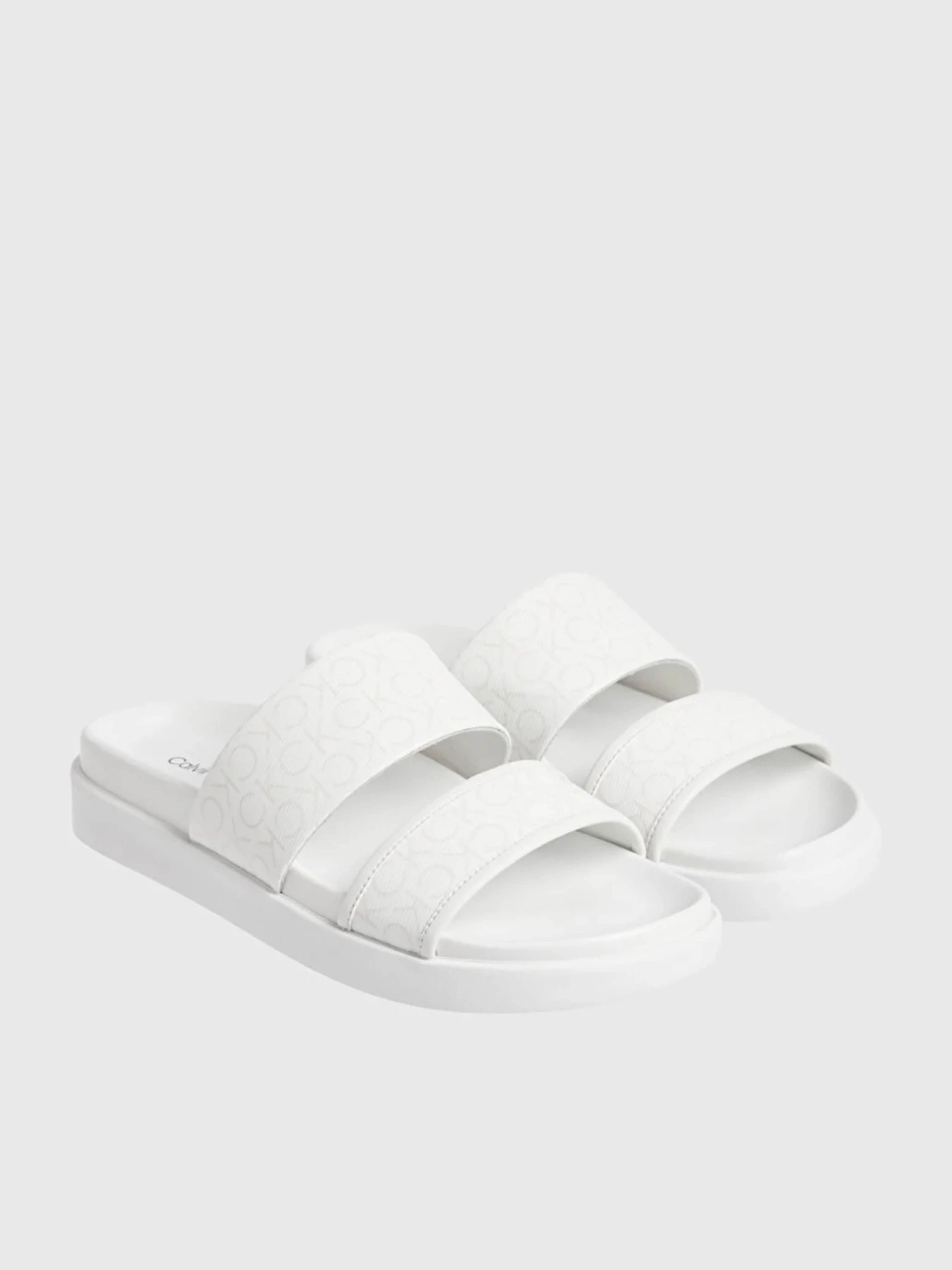 Шлёпанцы Calvin Klein модель HW0HW01957-0K6 Шлёпанцы Calvin Klein модель HW0HW01957-0K6 Фото