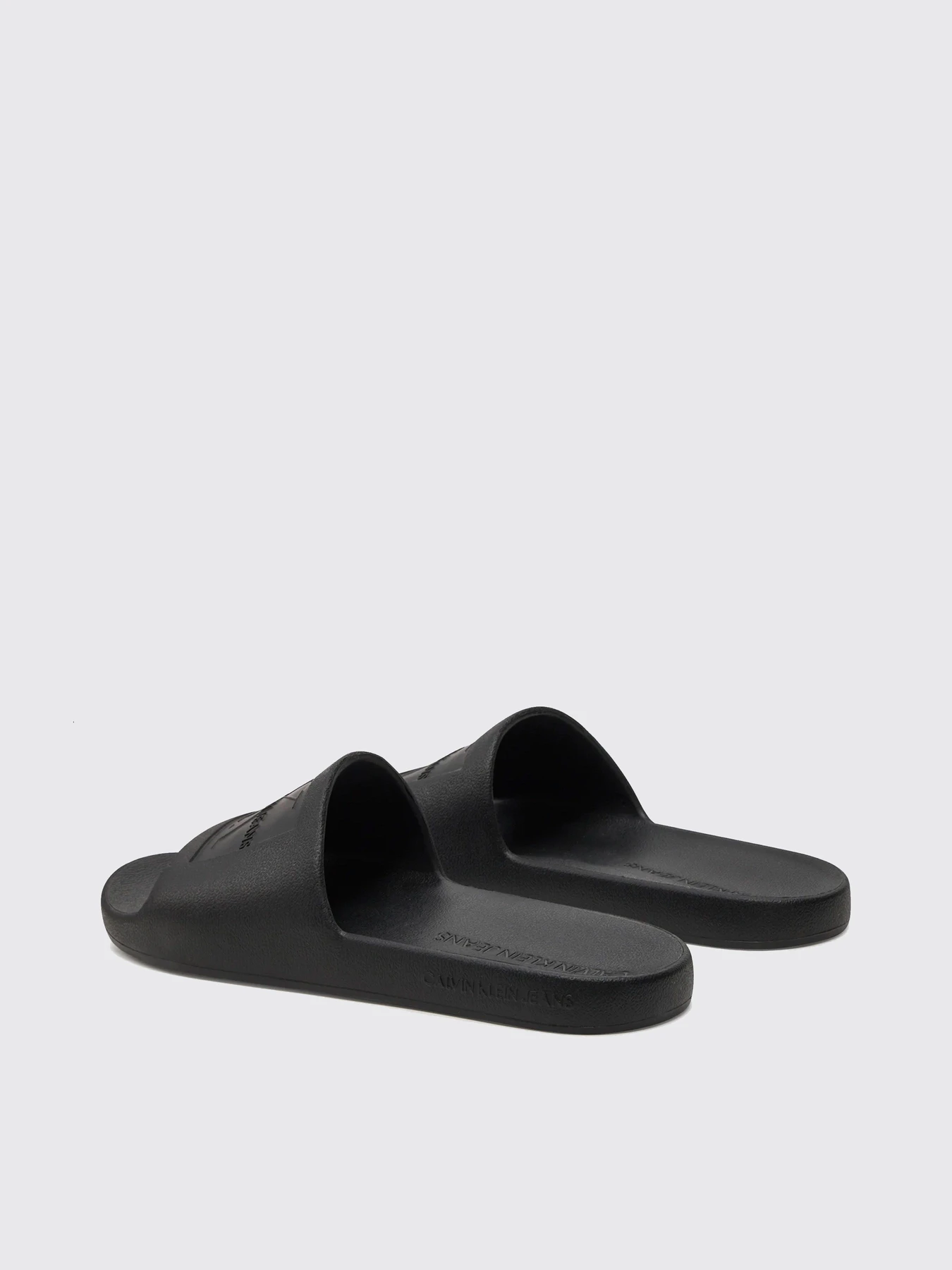 Шлёпанцы Calvin Klein модель YM0YM00060-BEH Шлёпанцы Calvin Klein модель YM0YM00060-BEH Фото