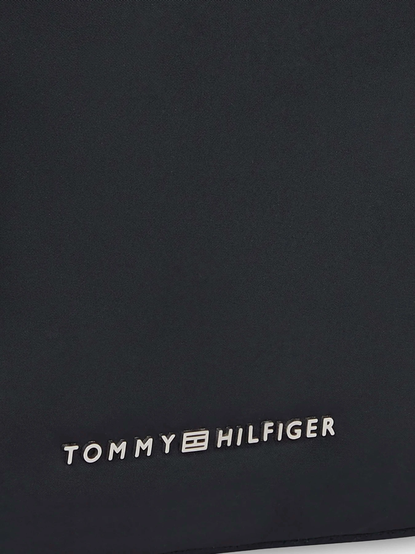 Сумки Tommy Hilfiger модель AM0AM12216-BDS Сумки Tommy Hilfiger модель AM0AM12216-BDS Фото