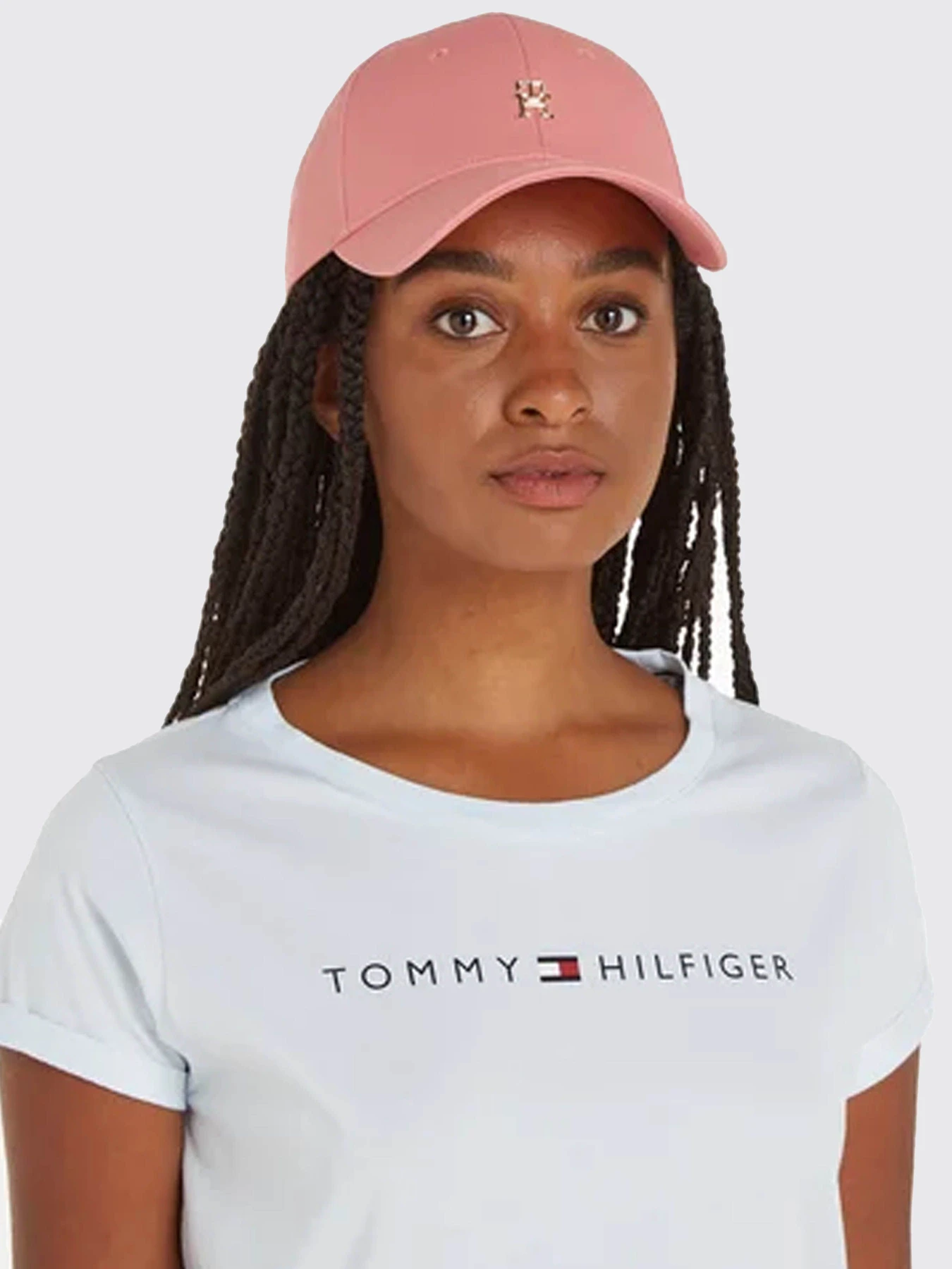Шапки и кепки Tommy Hilfiger модель AW0AW15772-TJ5 Шапки и кепки Tommy Hilfiger модель AW0AW15772-TJ5 Фото