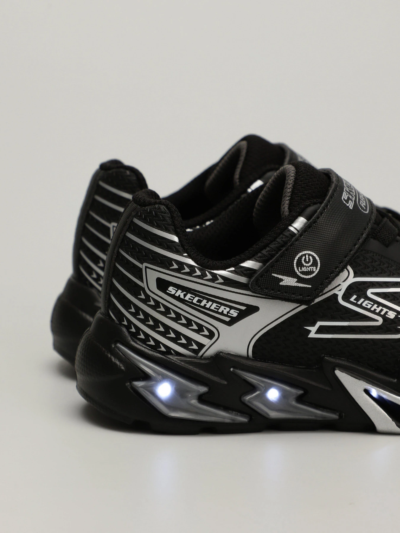 Кроссовки Skechers модель 400138L BKSL Кроссовки Skechers модель 400138L BKSL Фото