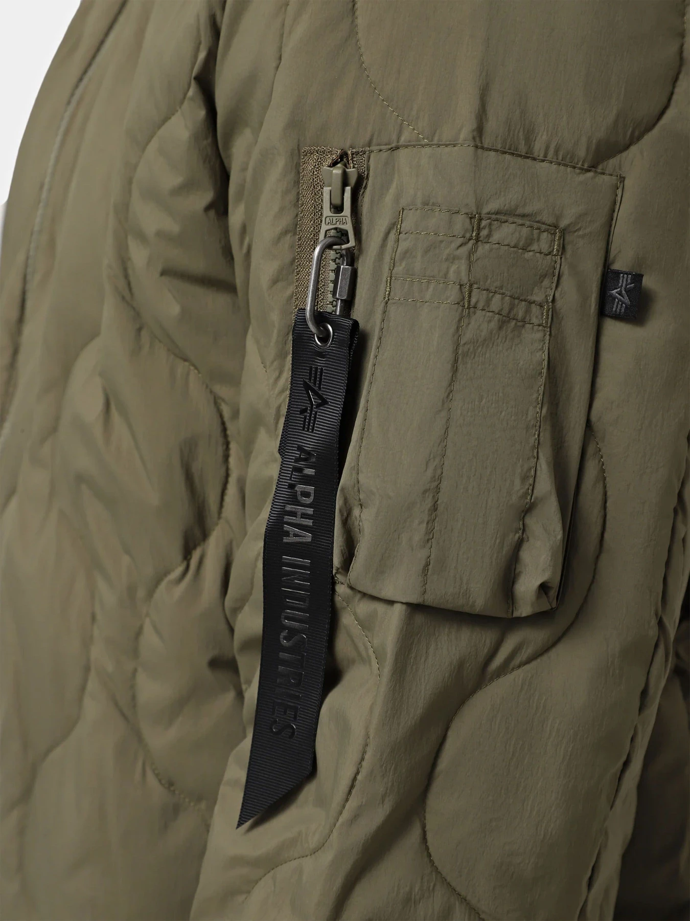 Куртки и дубленки Alpha Industries модель MJL54501C1_359 Куртки и дубленки Alpha Industries модель MJL54501C1_359 Фото