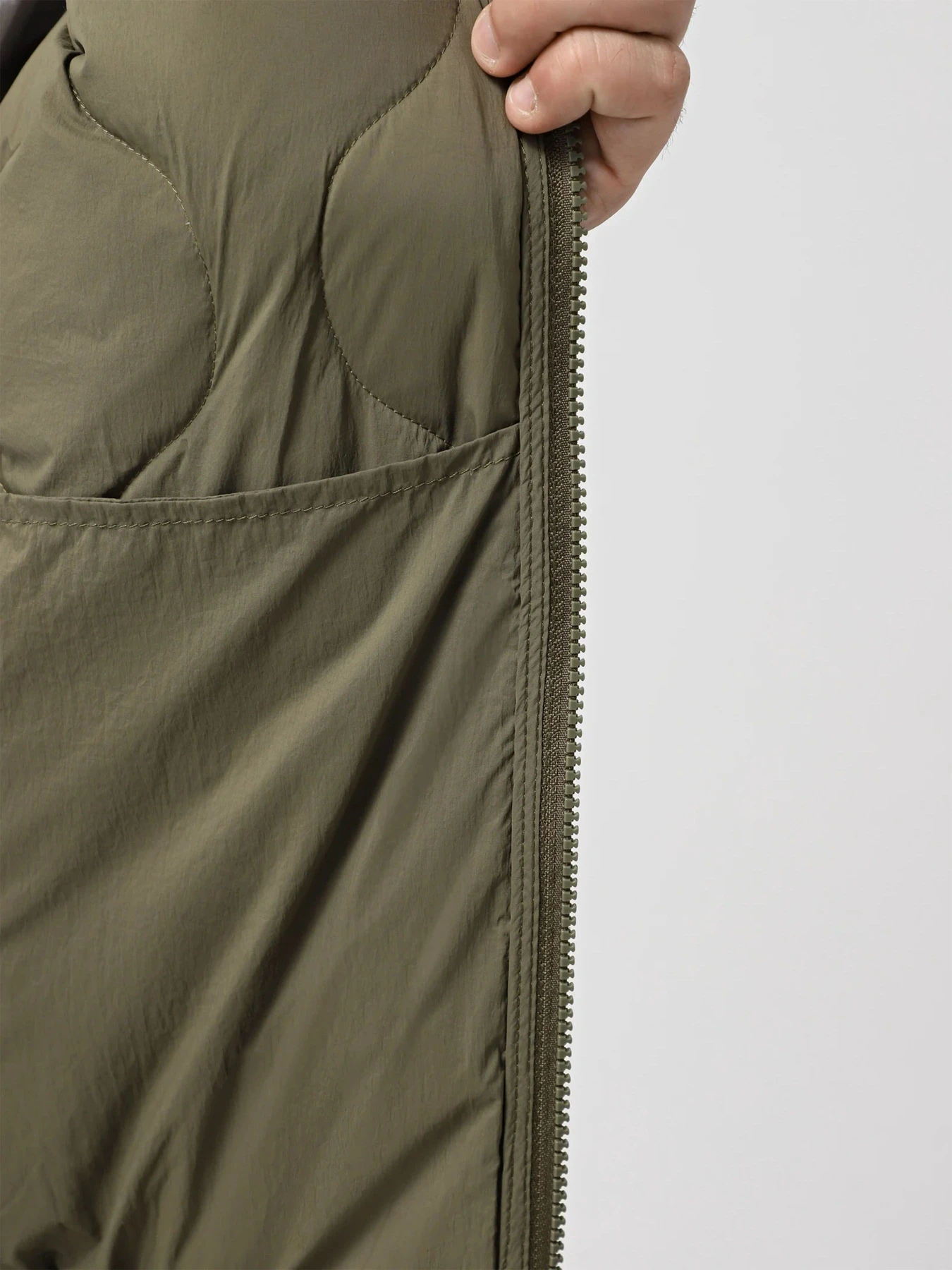 Куртки и дубленки Alpha Industries модель MJL54501C1_359 Куртки и дубленки Alpha Industries модель MJL54501C1_359 Фото