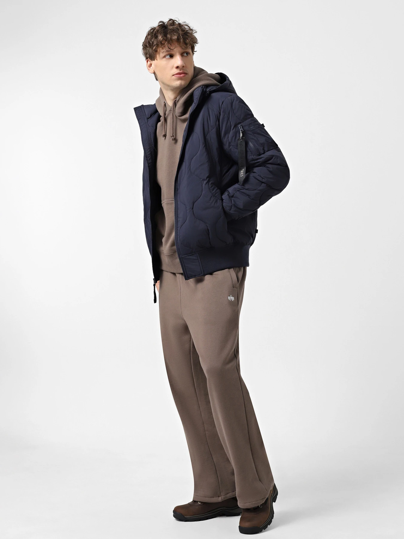 Куртки и дубленки Alpha Industries модель MJL54501C1_410 Куртки и дубленки Alpha Industries модель MJL54501C1_410 Фото