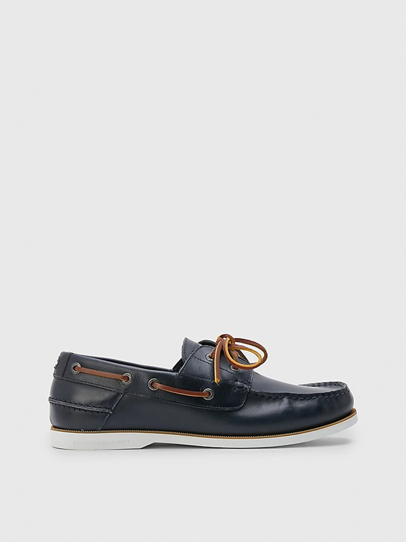 Слипоны и мокасины Tommy Hilfiger модель FM0FM04506-DW5 Фото