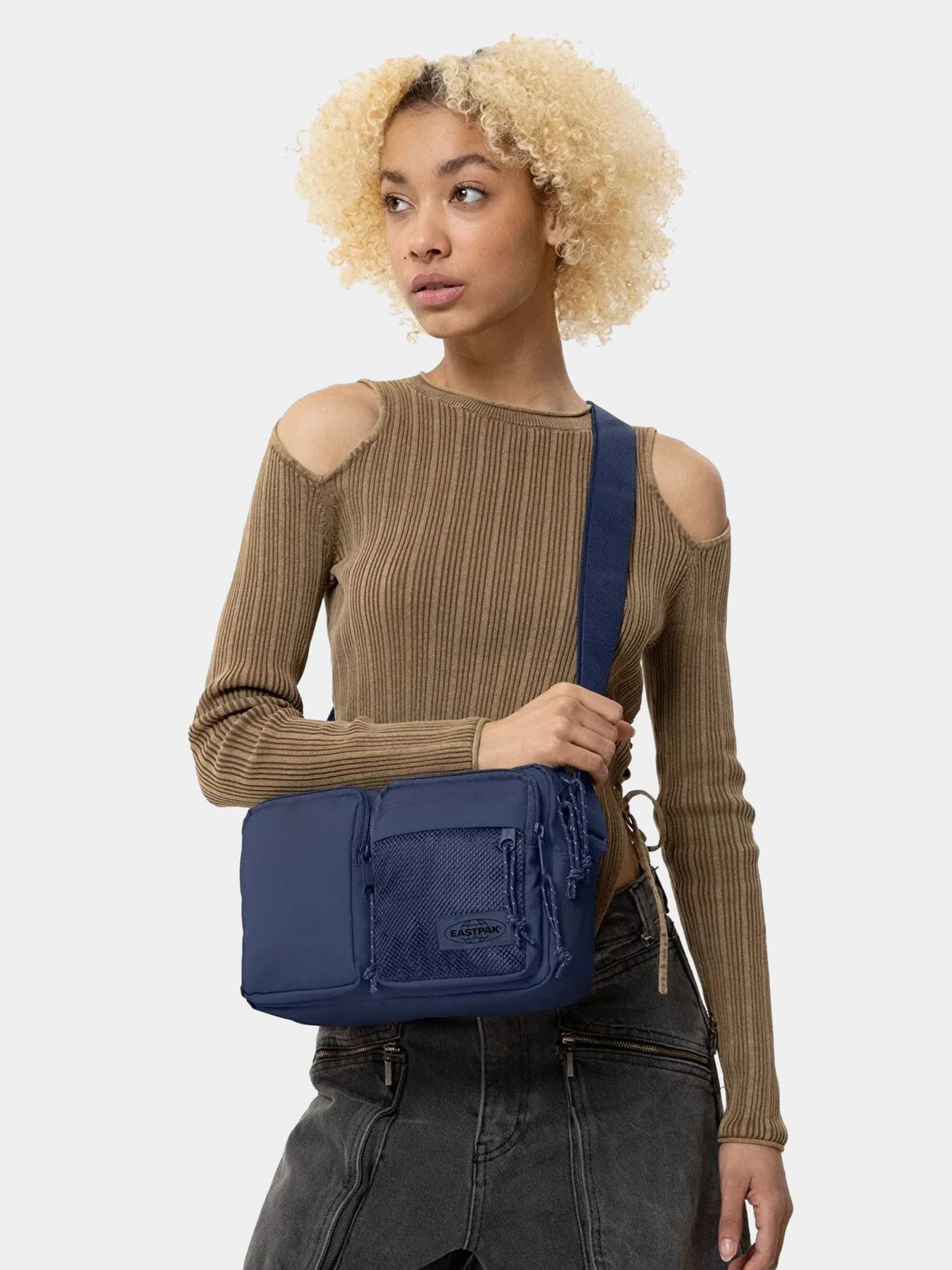 Сумки EastPak модель EK0A5BIU0O21 Сумки EastPak модель EK0A5BIU0O21 Фото
