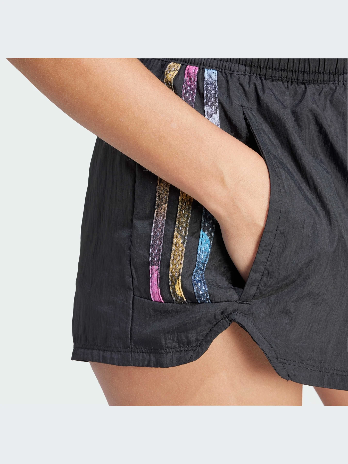 Шорты Adidas Tiro модель IQ4814-KZ Шорты Adidas Tiro модель IQ4814-KZ Фото