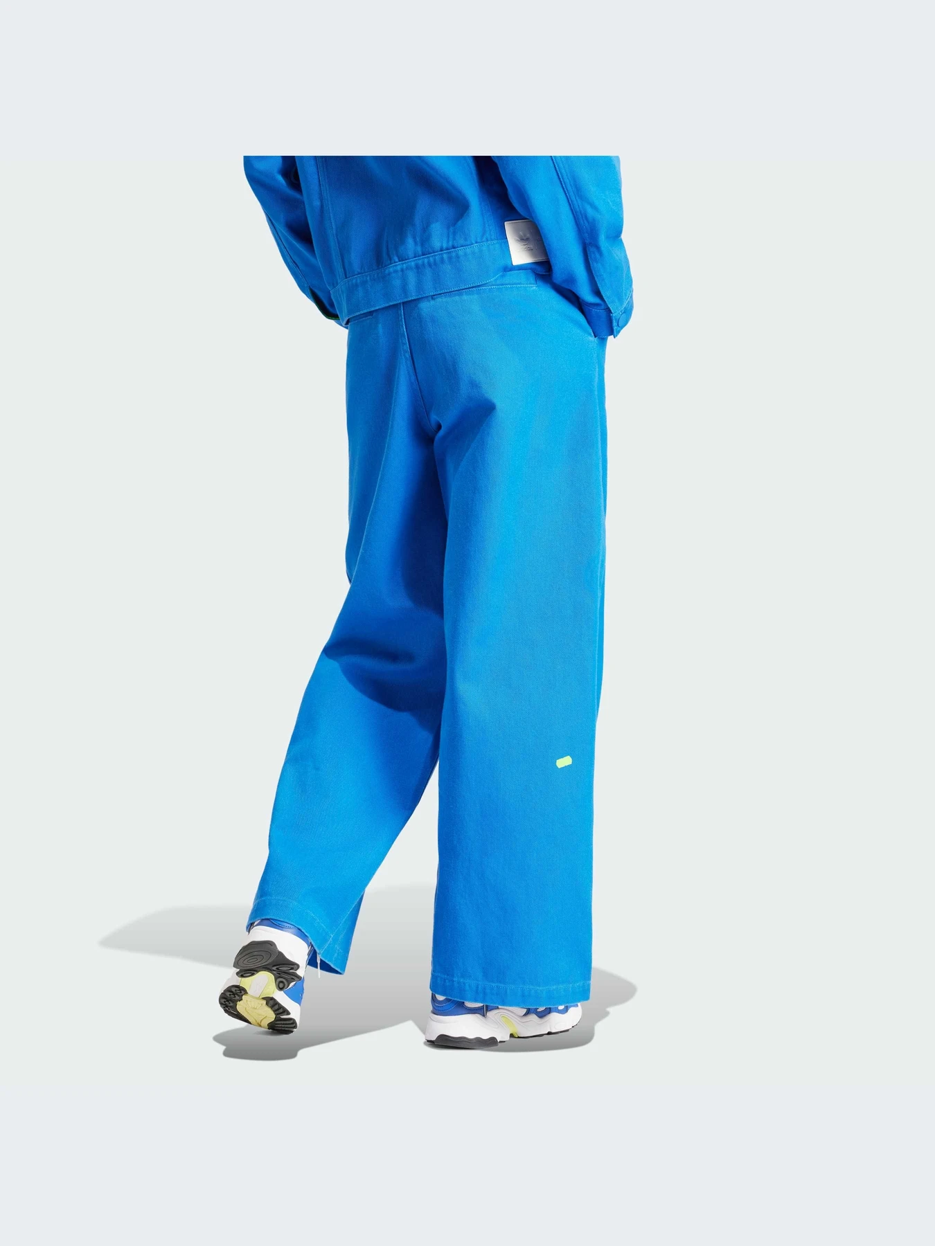 Джинсы Adidas 3 Stripes модель IU2455-KZ Джинсы Adidas 3 Stripes модель IU2455-KZ Фото