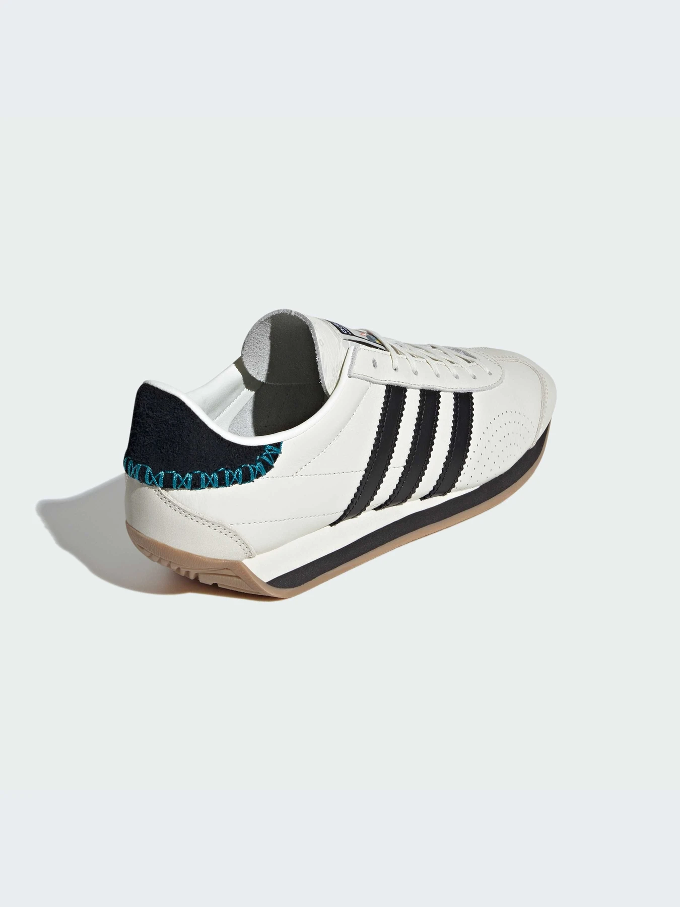 Кроссовки Adidas модель ID1142-KZ Кроссовки Adidas модель ID1142-KZ Фото