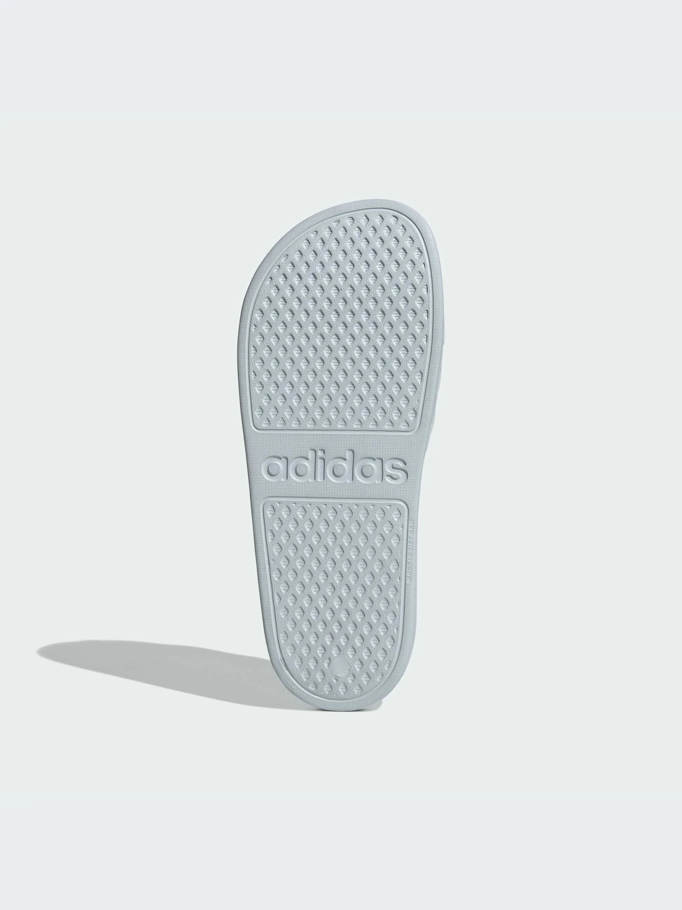 Шлёпанцы Adidas Adilette модель IF0894-KZ Шлёпанцы Adidas Adilette модель IF0894-KZ Фото