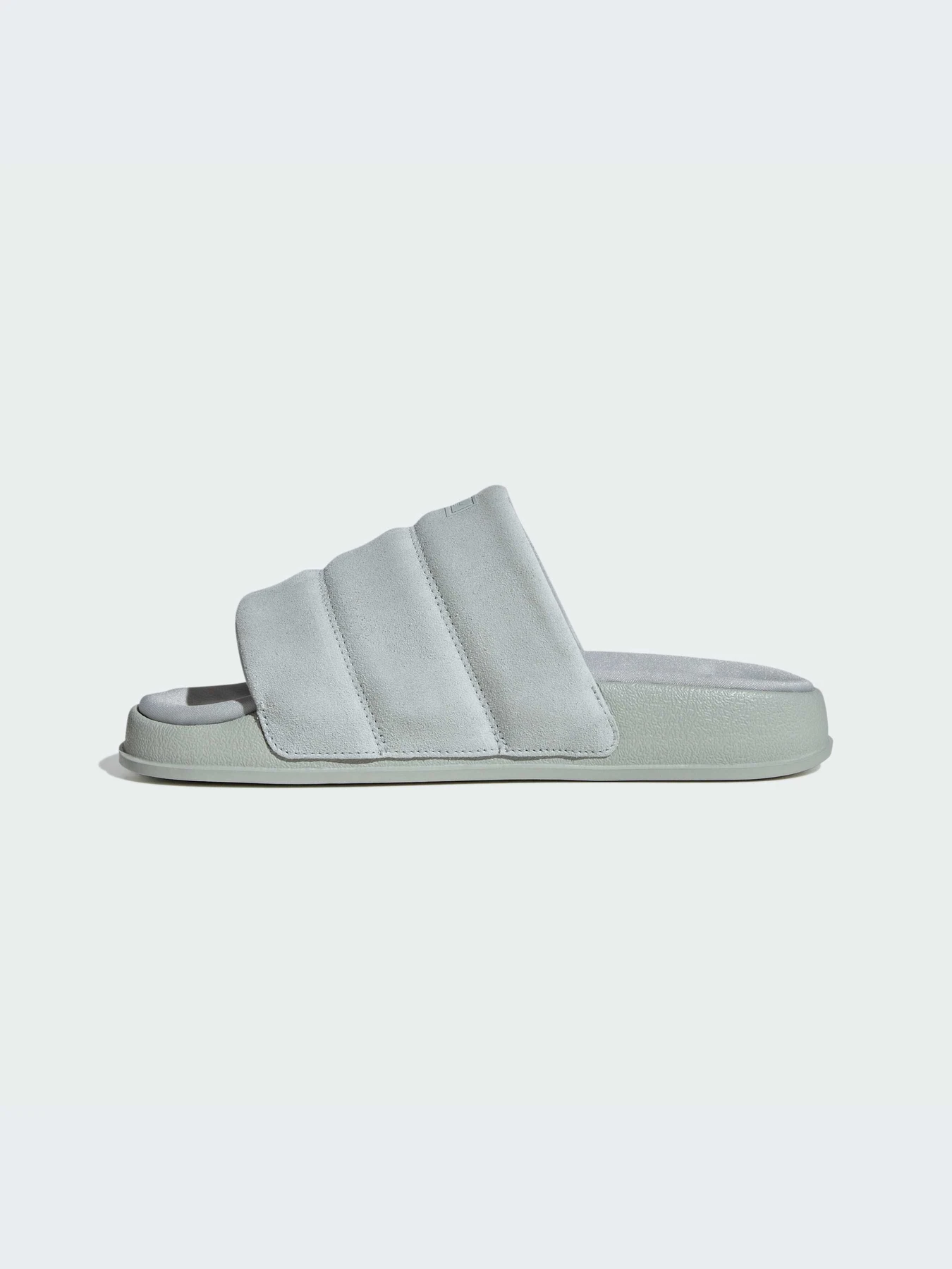 Шлёпанцы Adidas Adilette модель IF3574-KZ Шлёпанцы Adidas Adilette модель IF3574-KZ Фото