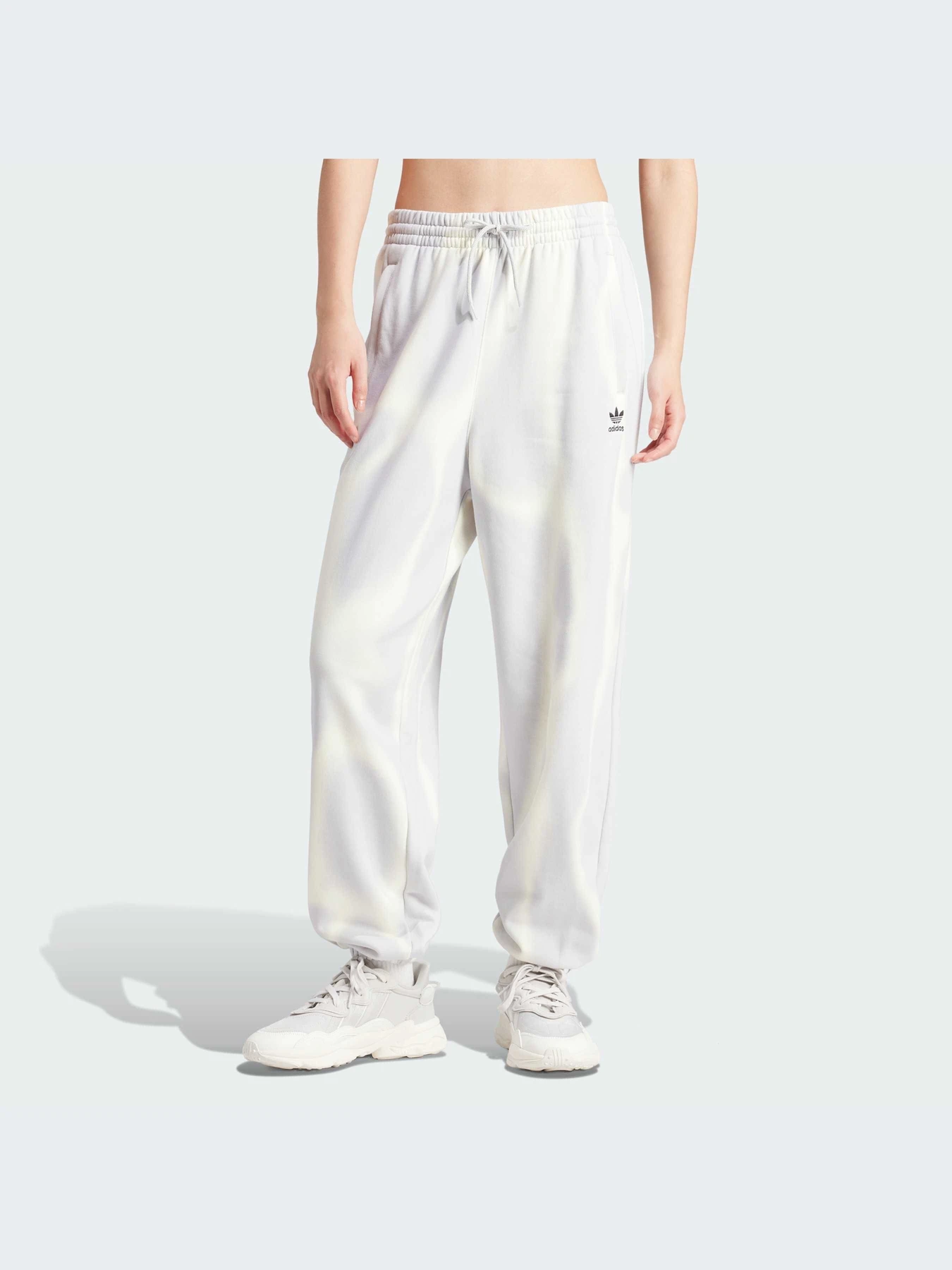 Брюки Adidas Graphics модель IU2483-KZ Брюки Adidas Graphics модель IU2483-KZ Фото