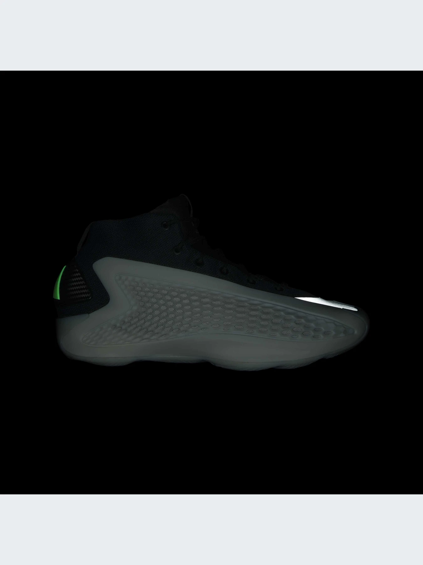 Кроссовки Adidas модель IF1857-KZ Кроссовки Adidas модель IF1857-KZ Фото
