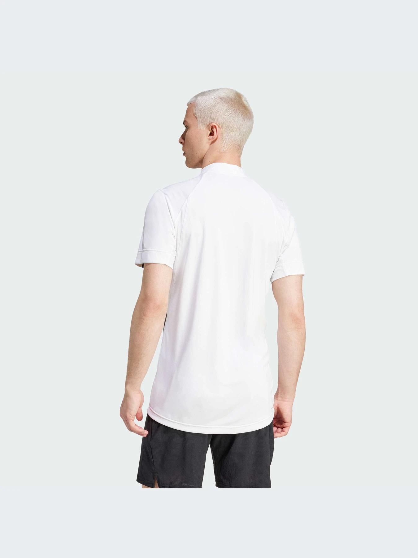 Футболки и поло Adidas модель IS8970-KZ Футболки и поло Adidas модель IS8970-KZ Фото
