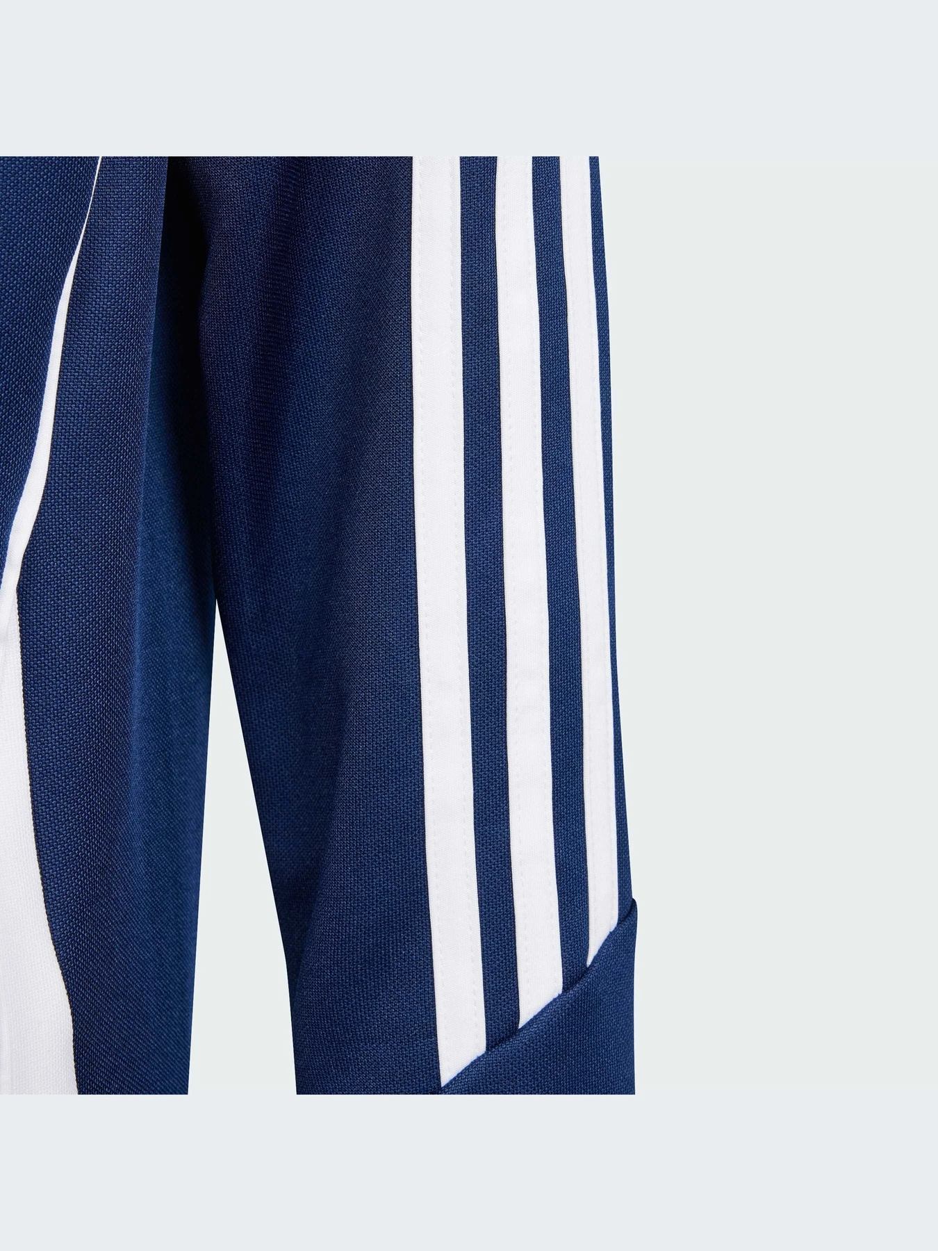 Худи и свитшоты Adidas Tiro модель IR9360-KZ Худи и свитшоты Adidas Tiro модель IR9360-KZ Фото