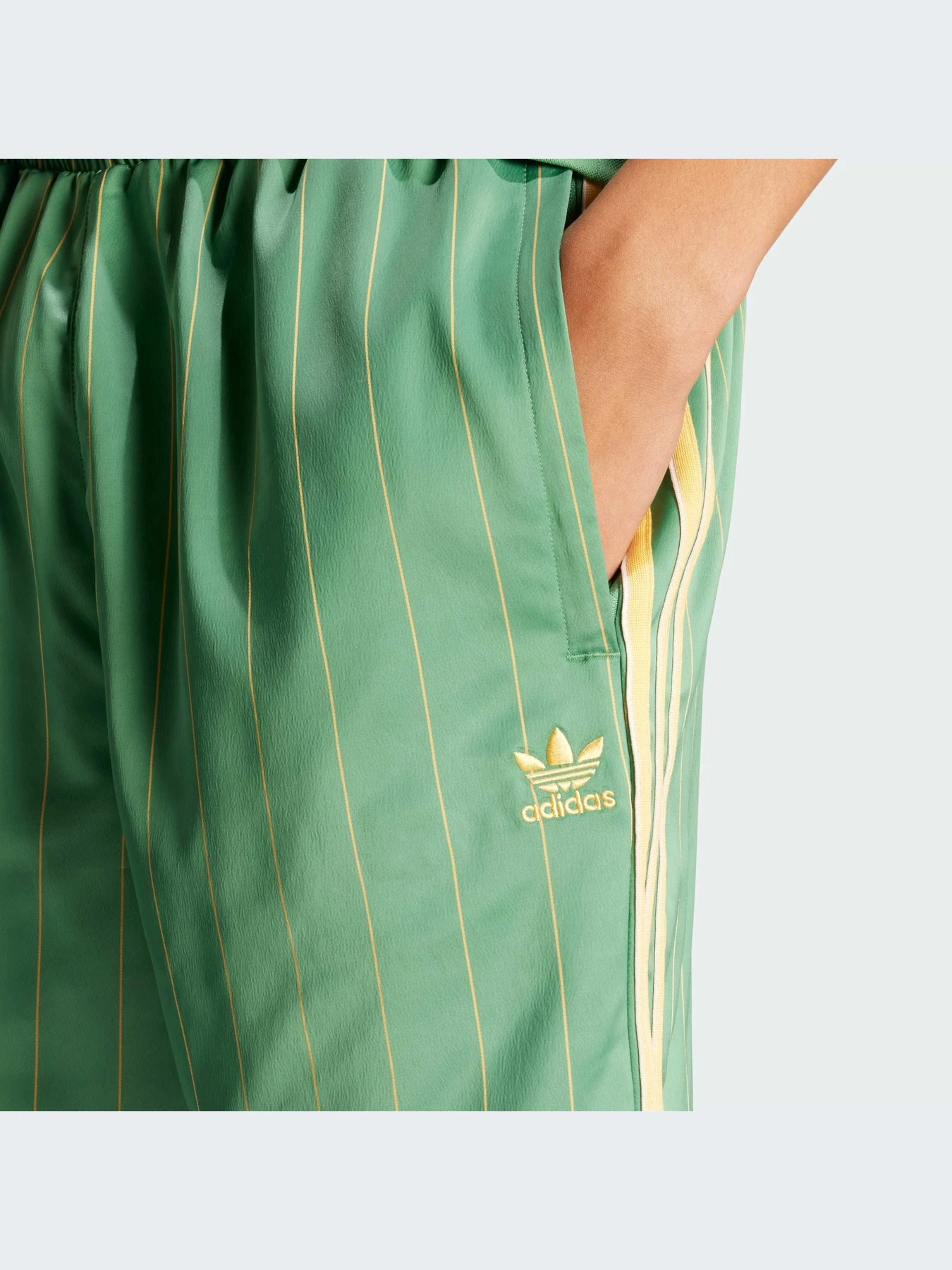 Шорты Adidas модель IR9389-KZ Шорты Adidas модель IR9389-KZ Фото