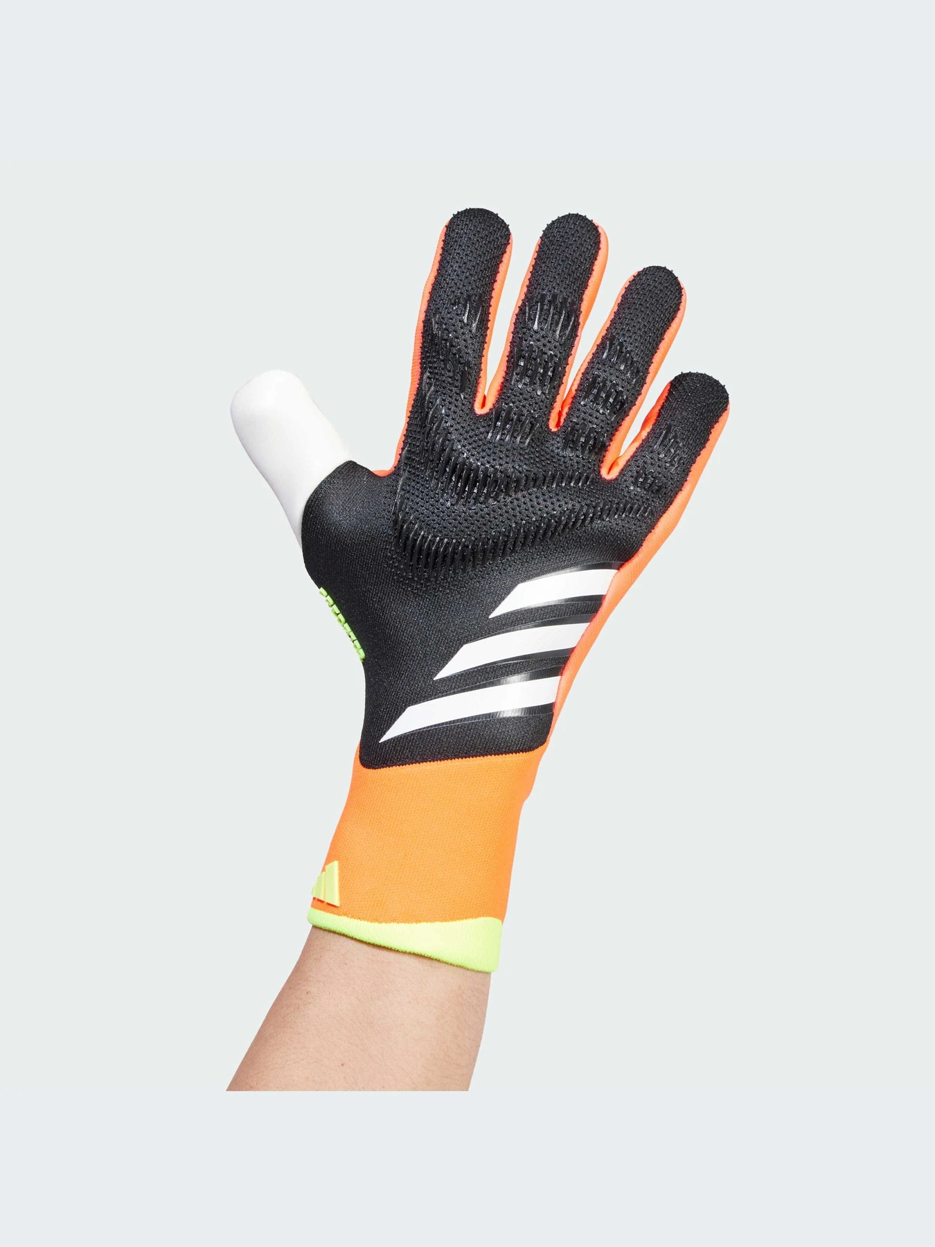 Перчатки для спорта Adidas модель IQ4034-KZ Перчатки для спорта Adidas модель IQ4034-KZ Фото
