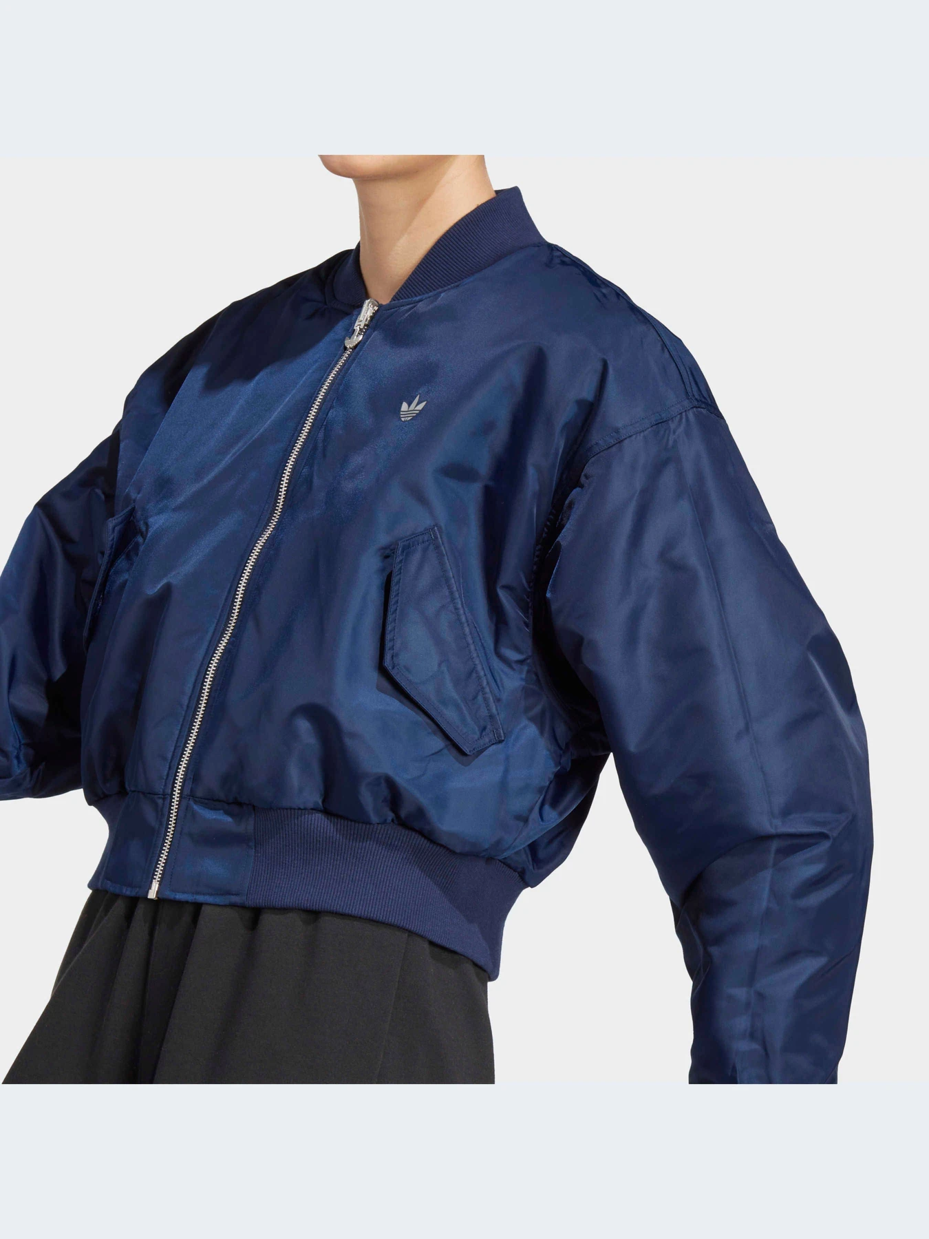 Куртки и дубленки Adidas модель IC2207-KZ Куртки и дубленки Adidas модель IC2207-KZ Фото