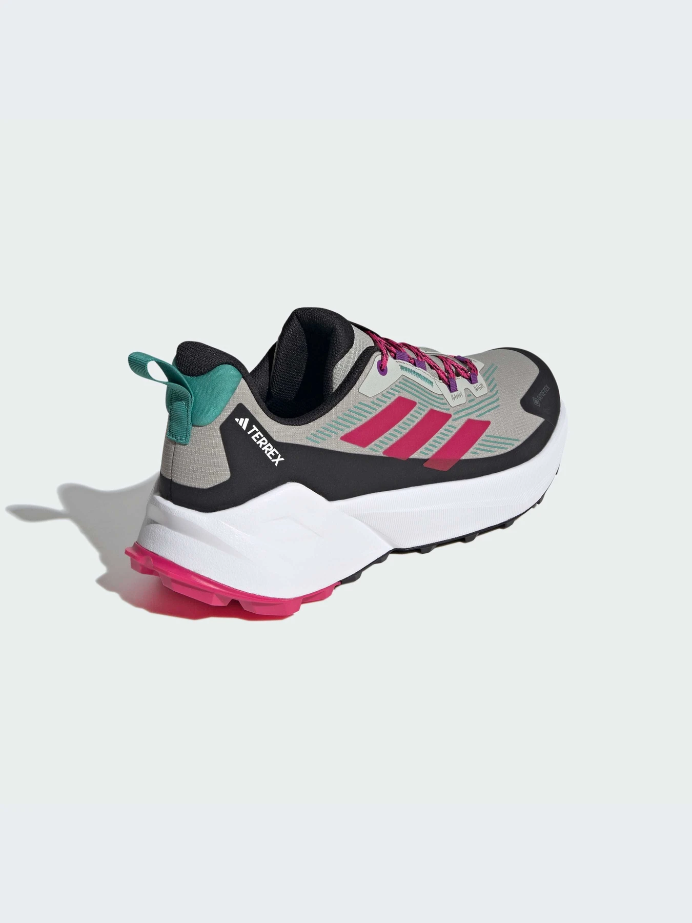 Кроссовки Adidas модель IE4841-KZ Кроссовки Adidas модель IE4841-KZ Фото