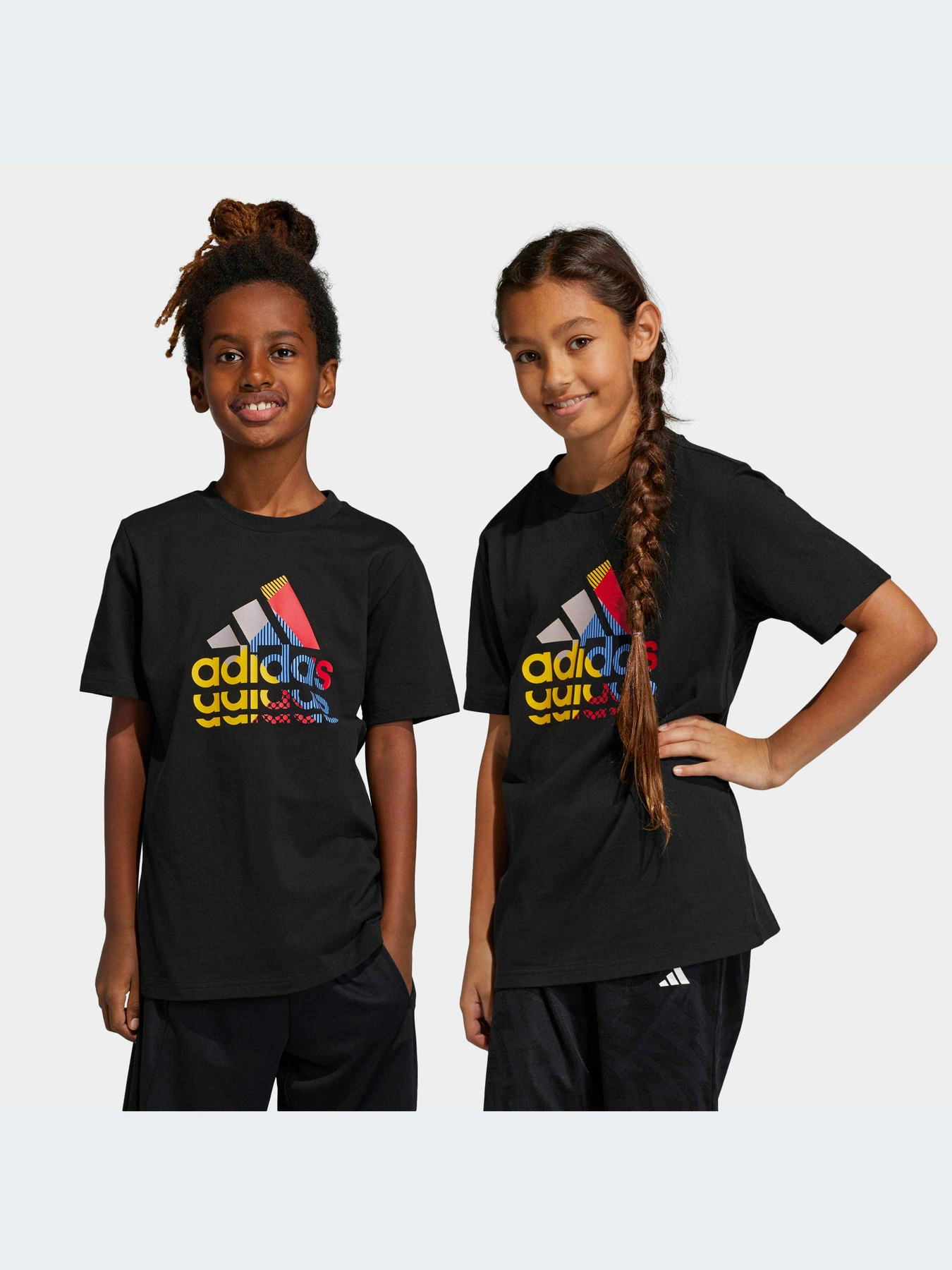 Футболки и поло Adidas Graphics модель IB9136-KZ Футболки и поло Adidas Graphics модель IB9136-KZ Фото