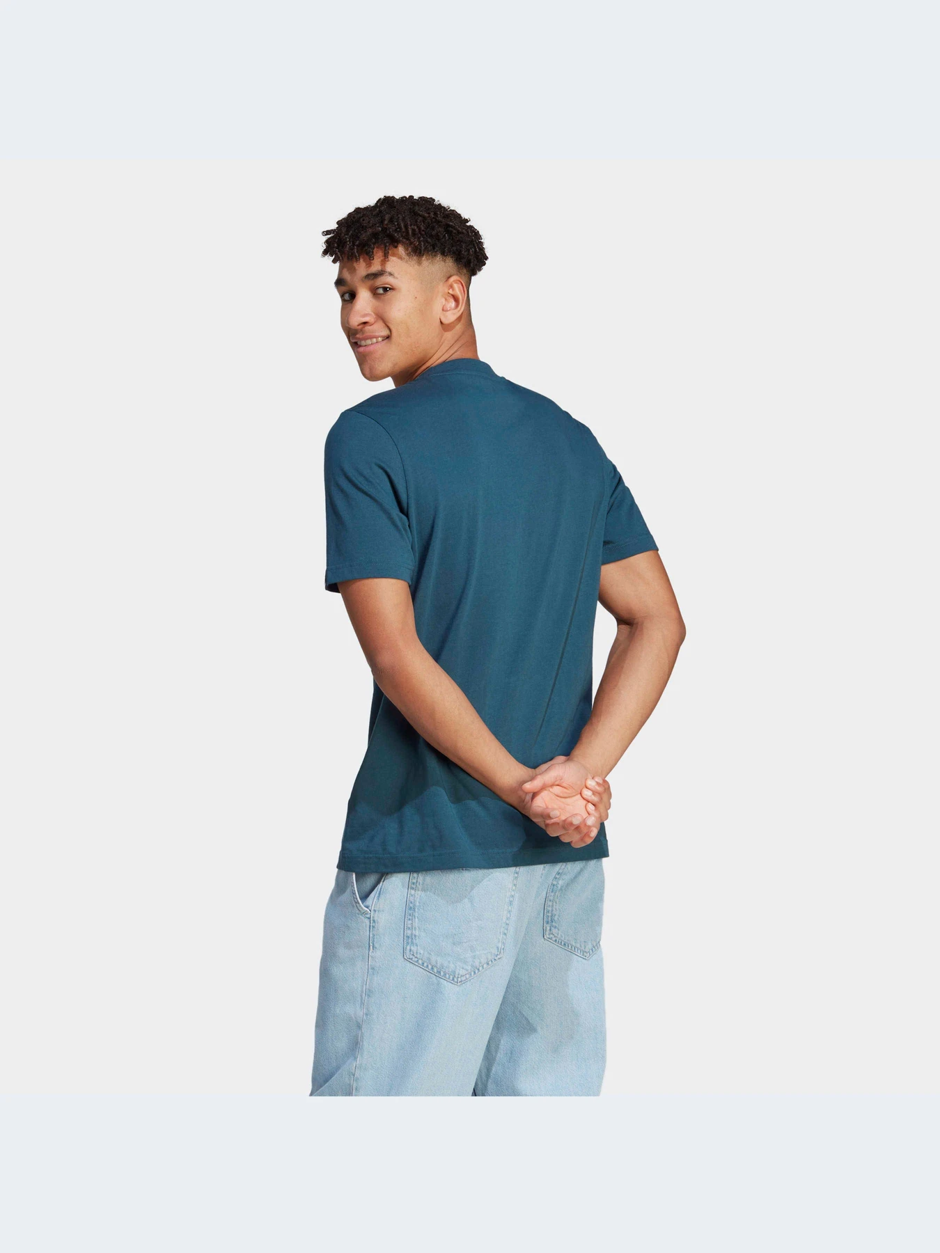 Футболки и поло Adidas Graphics модель IL5429-KZ Футболки и поло Adidas Graphics модель IL5429-KZ Фото
