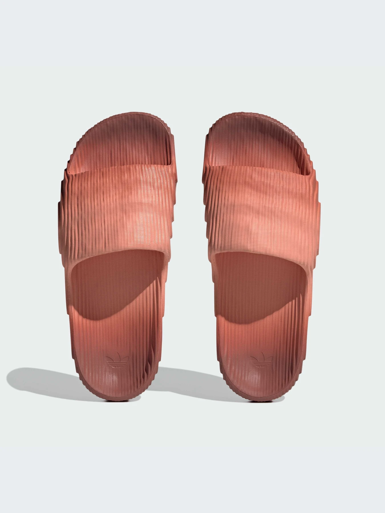 Шлёпанцы Adidas Adilette модель IG7492-KZ Шлёпанцы Adidas Adilette модель IG7492-KZ Фото