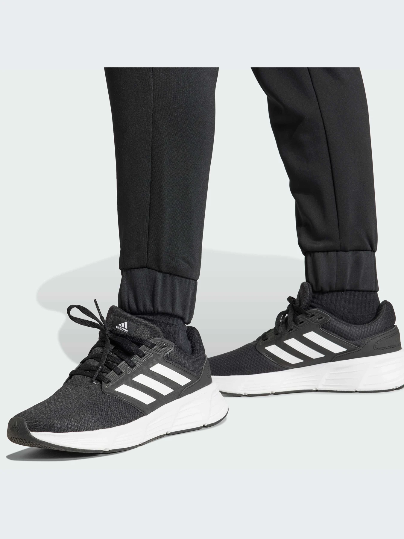 Костюмы Adidas модель HZ2258-KZ Костюмы Adidas модель HZ2258-KZ Фото