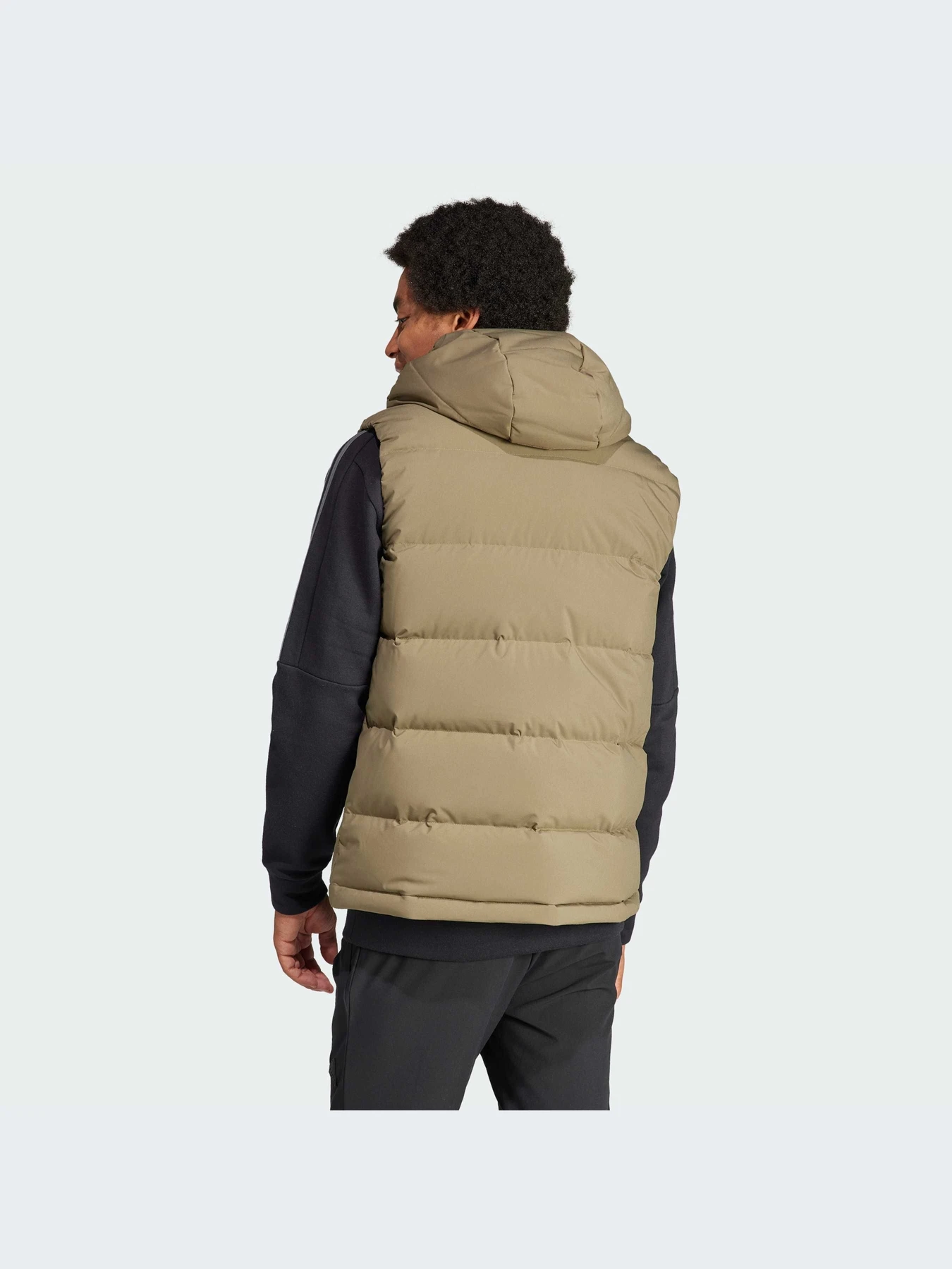 Куртки и дубленки Adidas модель IK3189-KZ Куртки и дубленки Adidas модель IK3189-KZ Фото